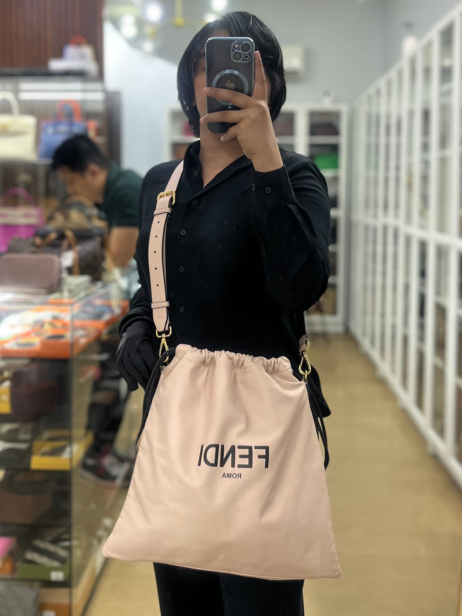 Saccheto Medium Nappa Soft Pink Drawstring Pochette Crossbody Bag | Purse Maison Luxury Bags Shop