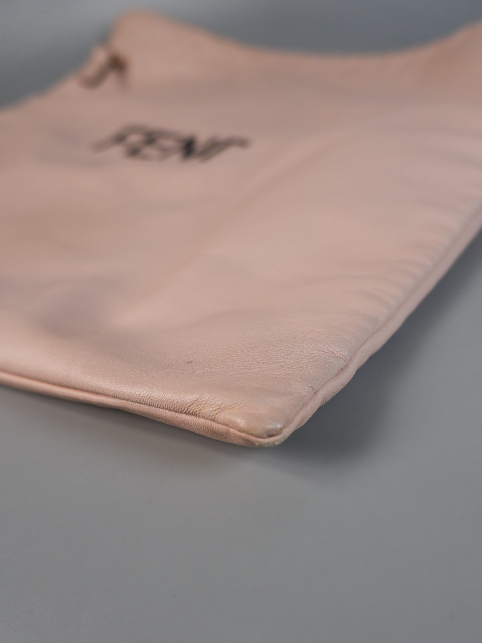 Saccheto Medium Nappa Soft Pink Drawstring Pochette Crossbody Bag | Purse Maison Luxury Bags Shop