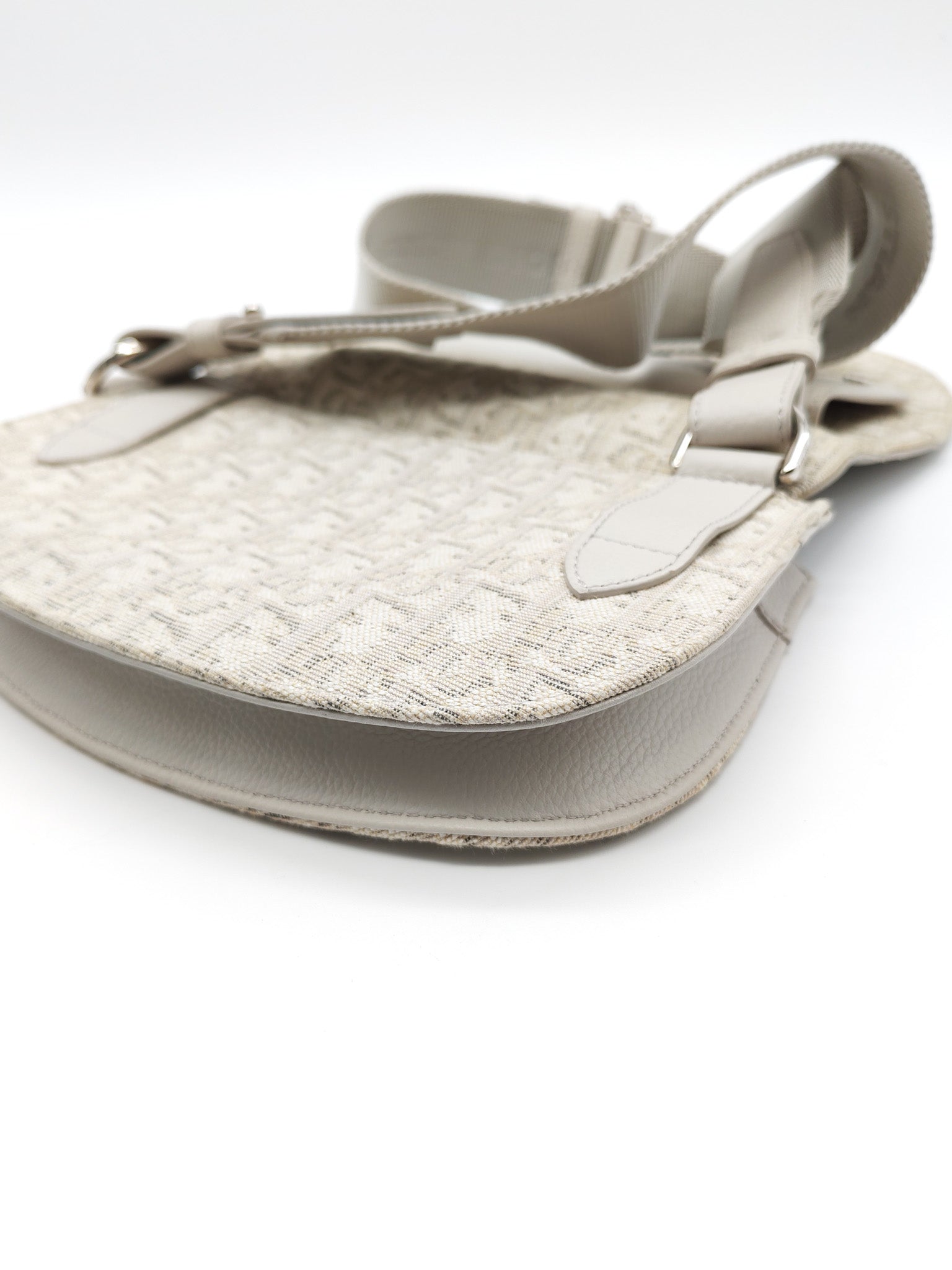 Saddle Clutch Bag in Cream Oblique Canvas Two Way Bag | Purse Maison Luxury Bags Shop