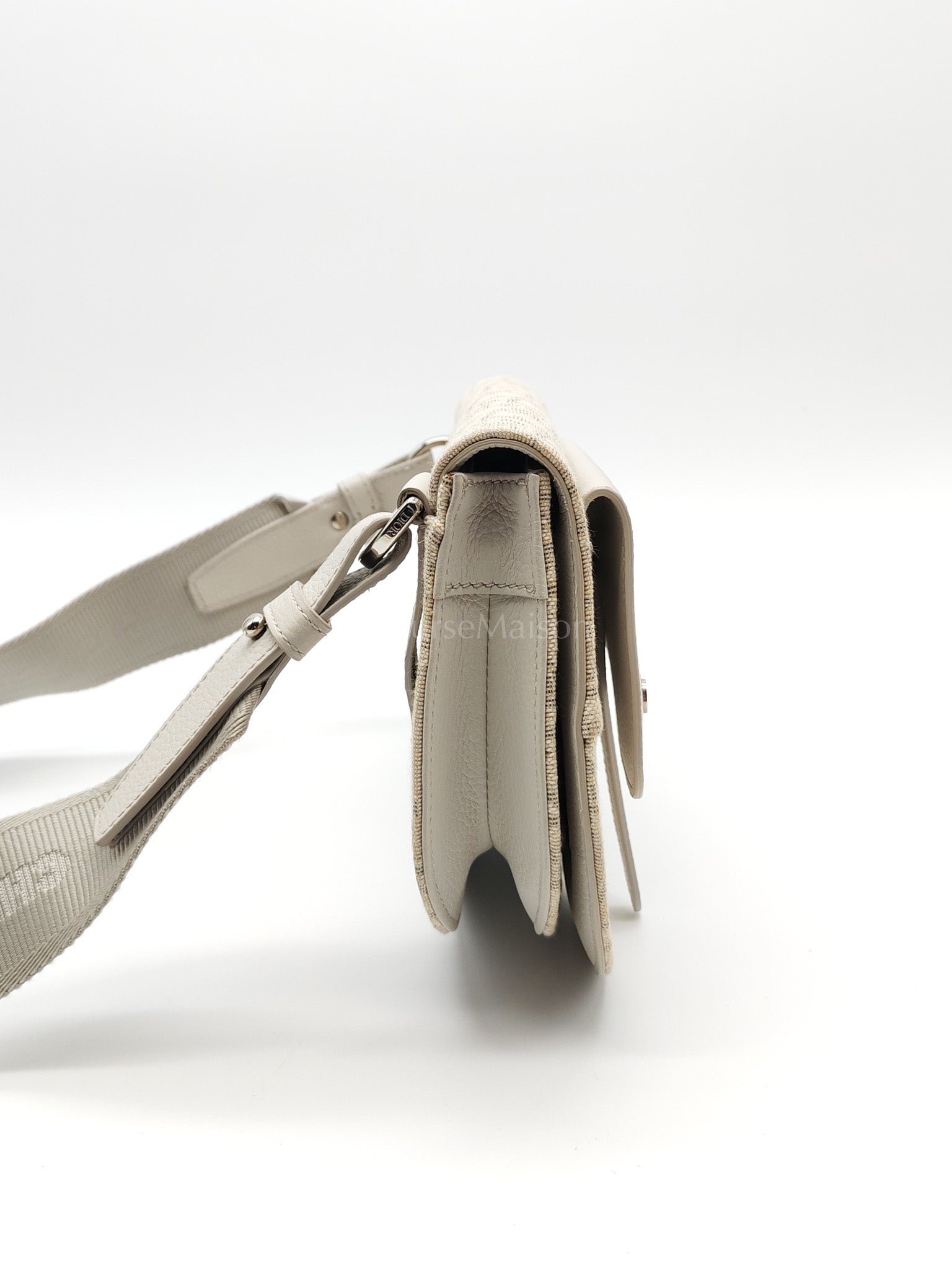 Saddle Clutch Bag in Cream Oblique Canvas Two Way Bag | Purse Maison Luxury Bags Shop