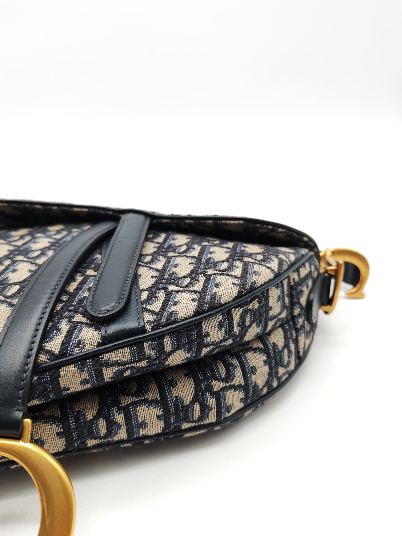 Saddle Medium in Blue Oblique Jacquard Canvas with Strap | Purse Maison Luxury Bags Shop