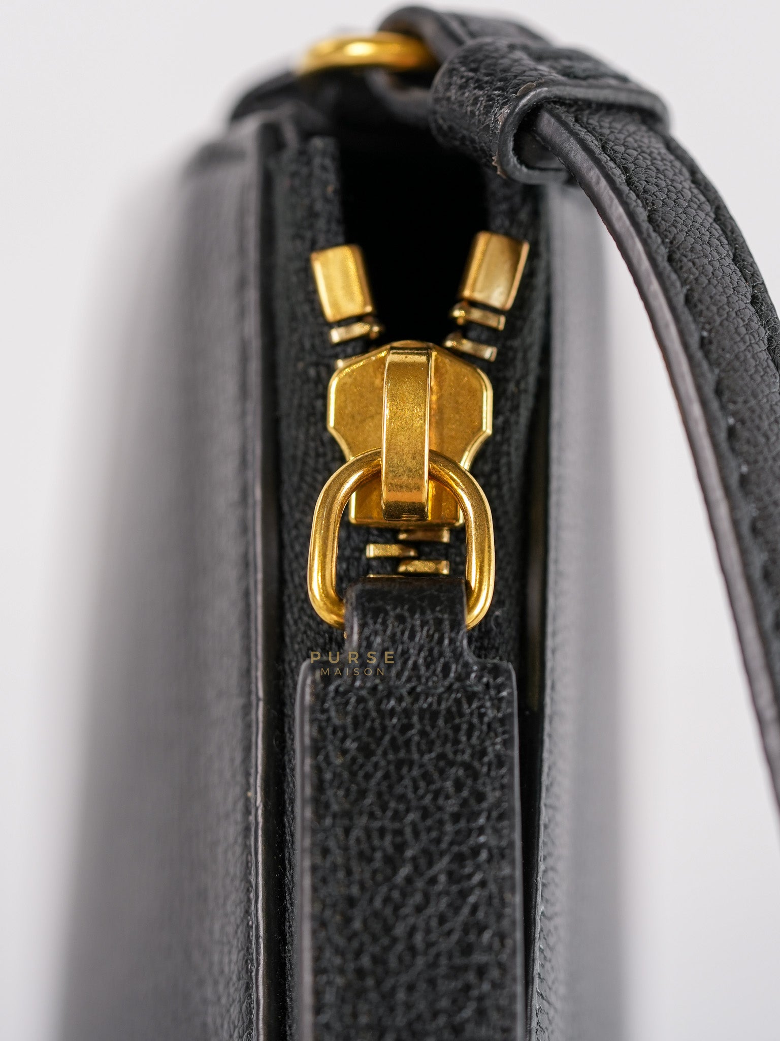 Saddle Rodeo Pouch in Black Goatskin Leathers | Purse Maison Luxury Bags Shop