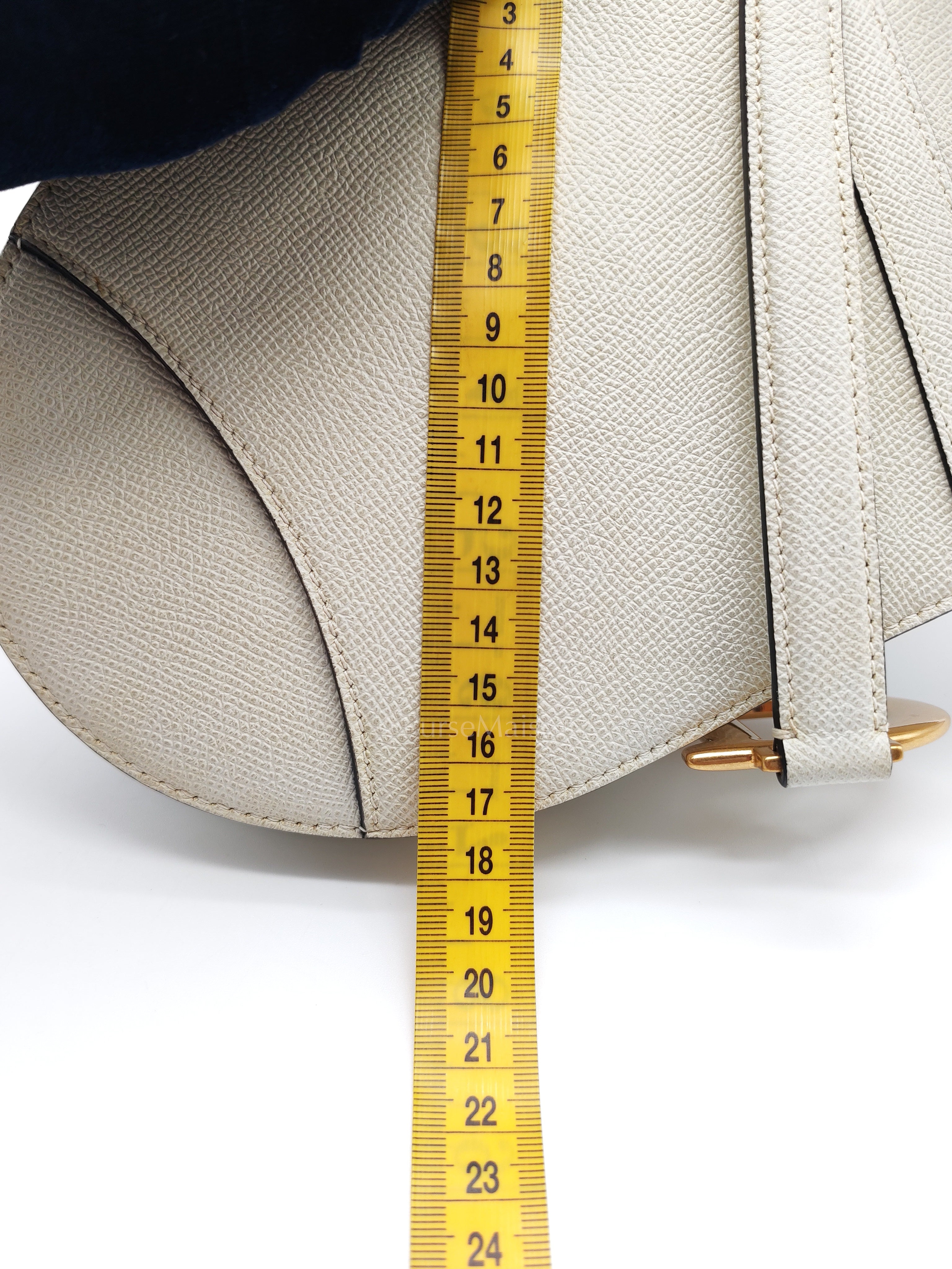 Saddle Shoulder Bag Medium in Latte Grained Calfskin Leather | Purse Maison Luxury Bags Shop