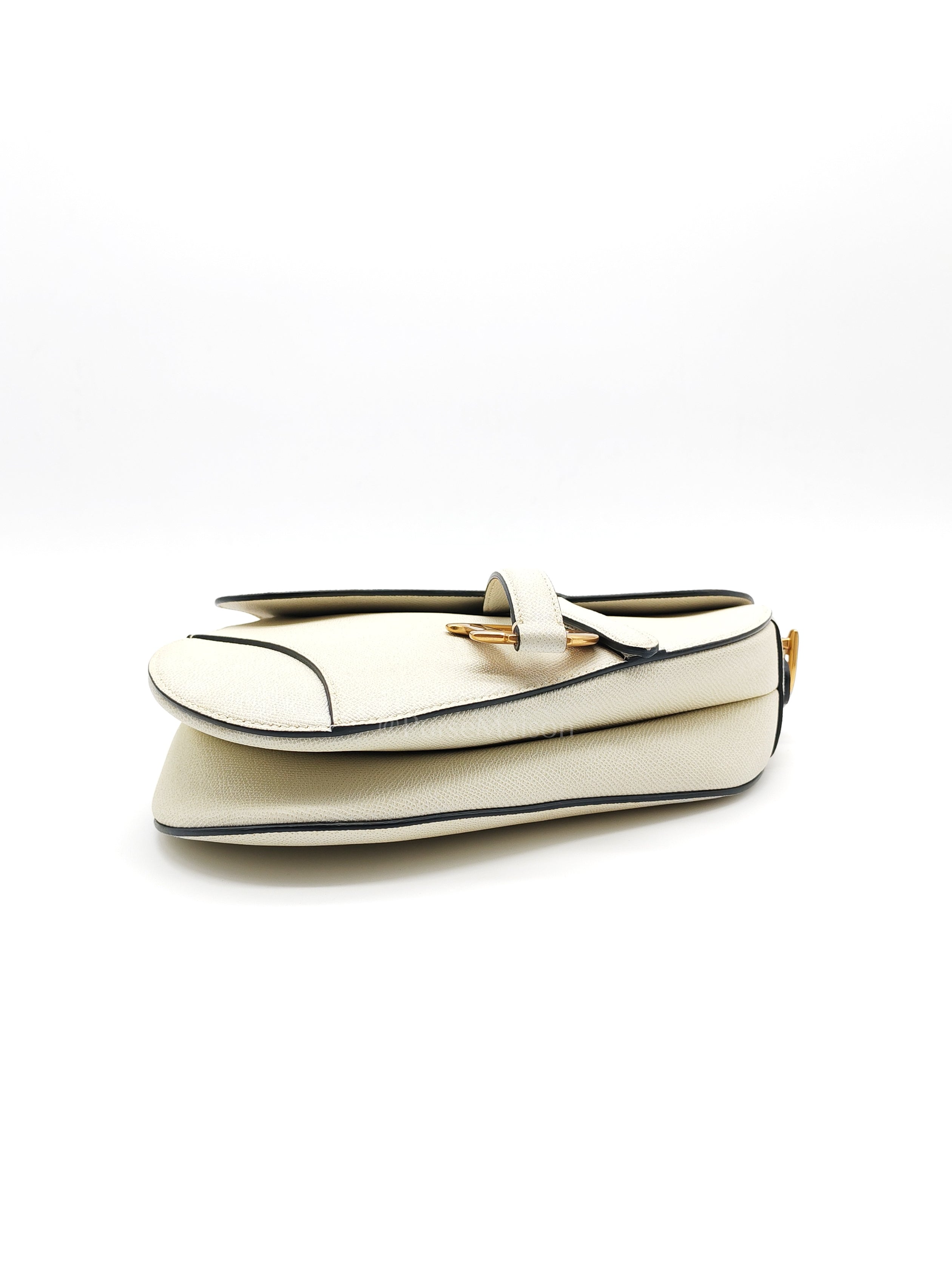Saddle Shoulder Bag Medium in Latte Grained Calfskin Leather | Purse Maison Luxury Bags Shop