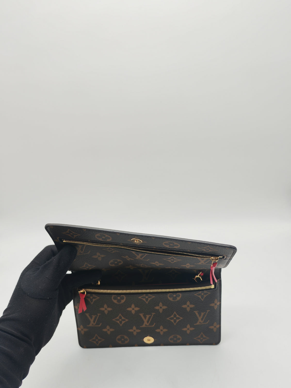 Louis Vuitton Summer Trunks Pochette Weekend Bag in Monogram Canvas and Gold Hardware (Datecode: UB1178)