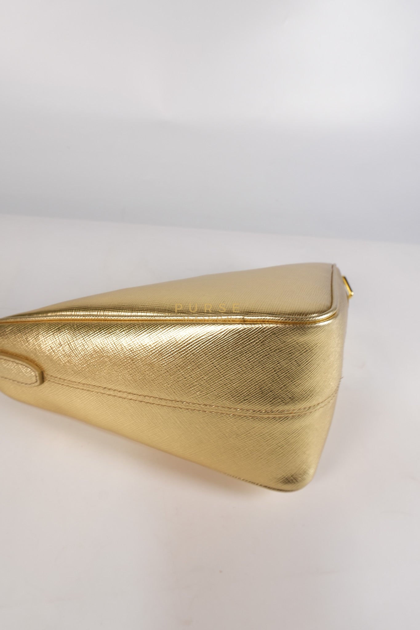 Saffiano Lux Triangle Shoulder Bag Platino in Gold | Purse Maison Luxury Bags Shop