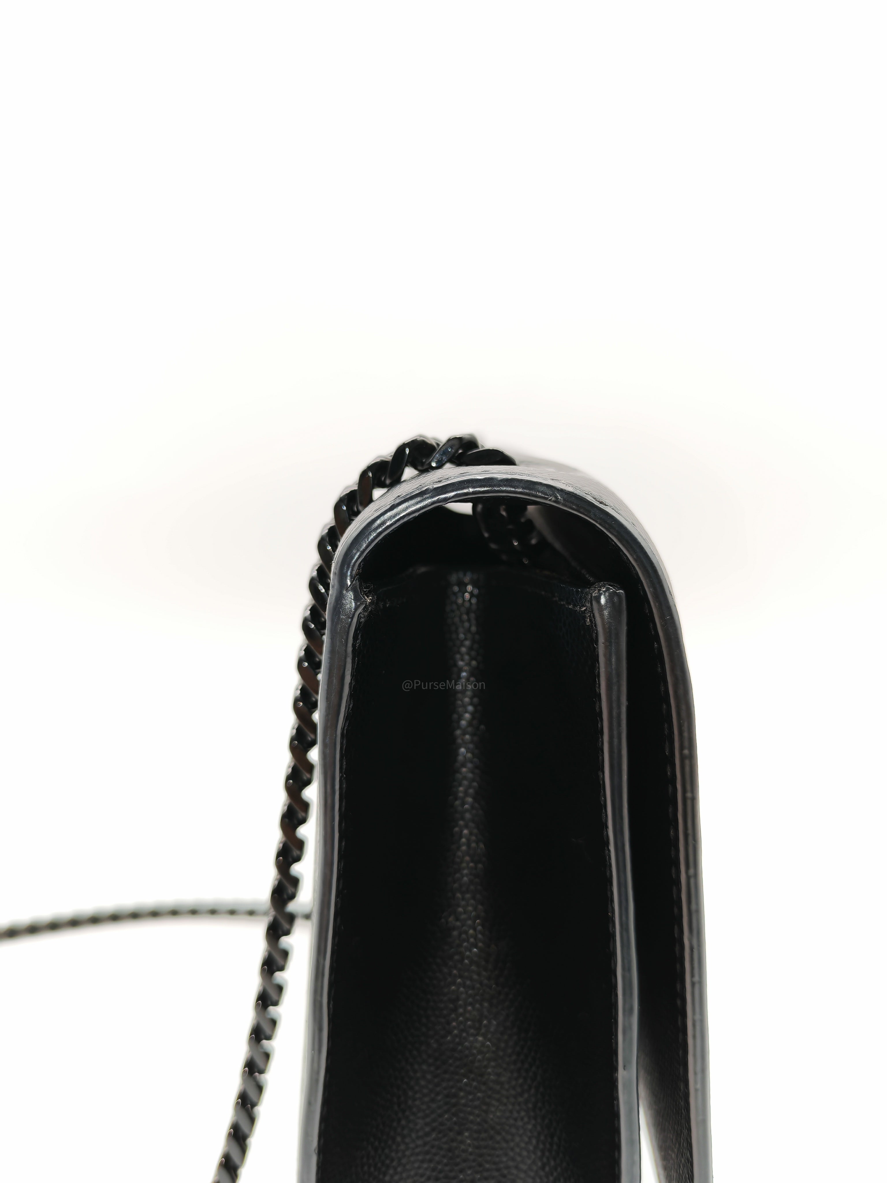 Saint Laurent Medium Kate Crossbody Bag in Black so Black Hardware | Purse Maison Luxury Bags Shop