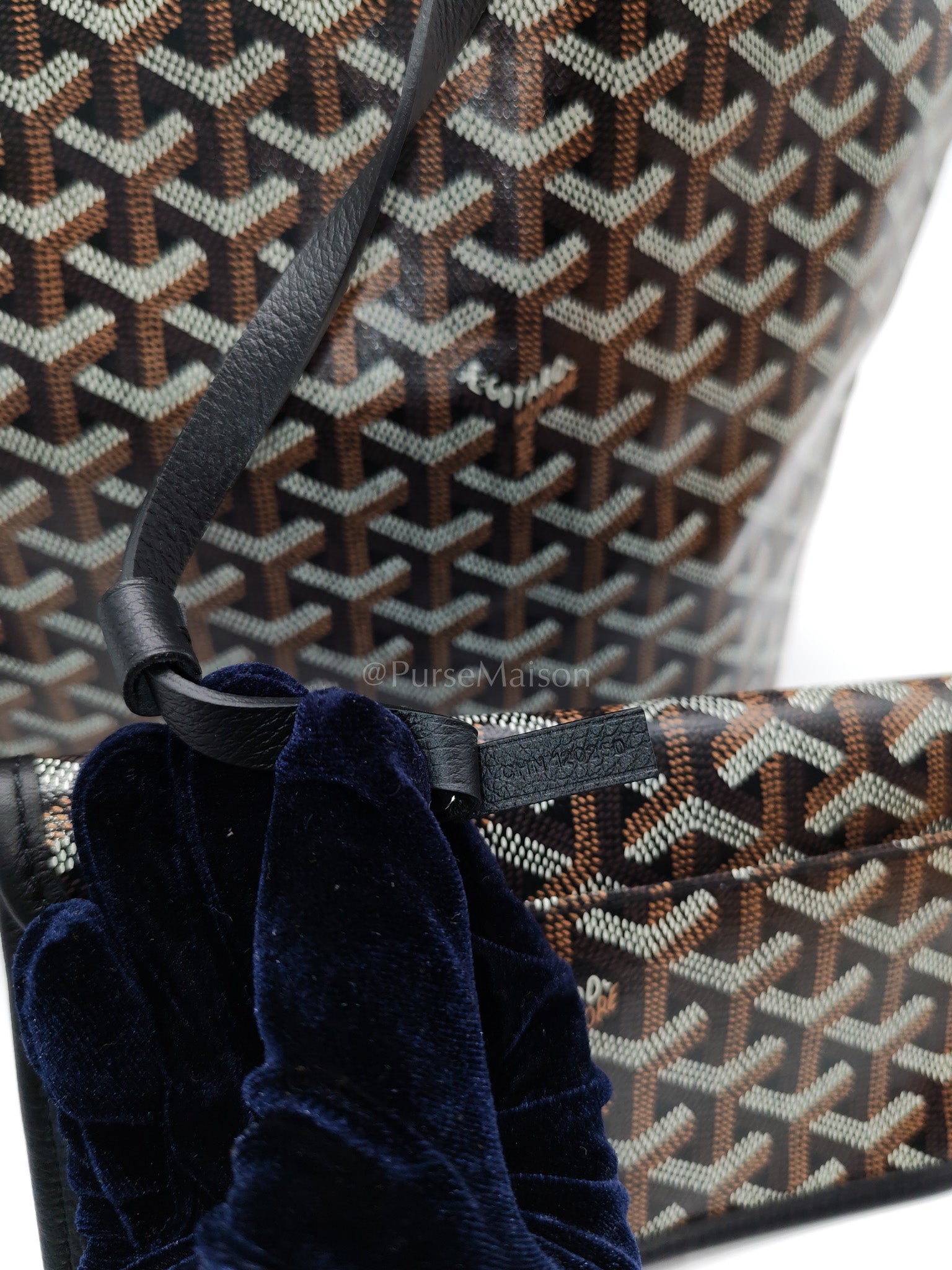 Saint Louis PM Black with Croc Universel Clip Charm in Goyardine Canvas Tote Bag | Purse Maison Luxury Bags Shop