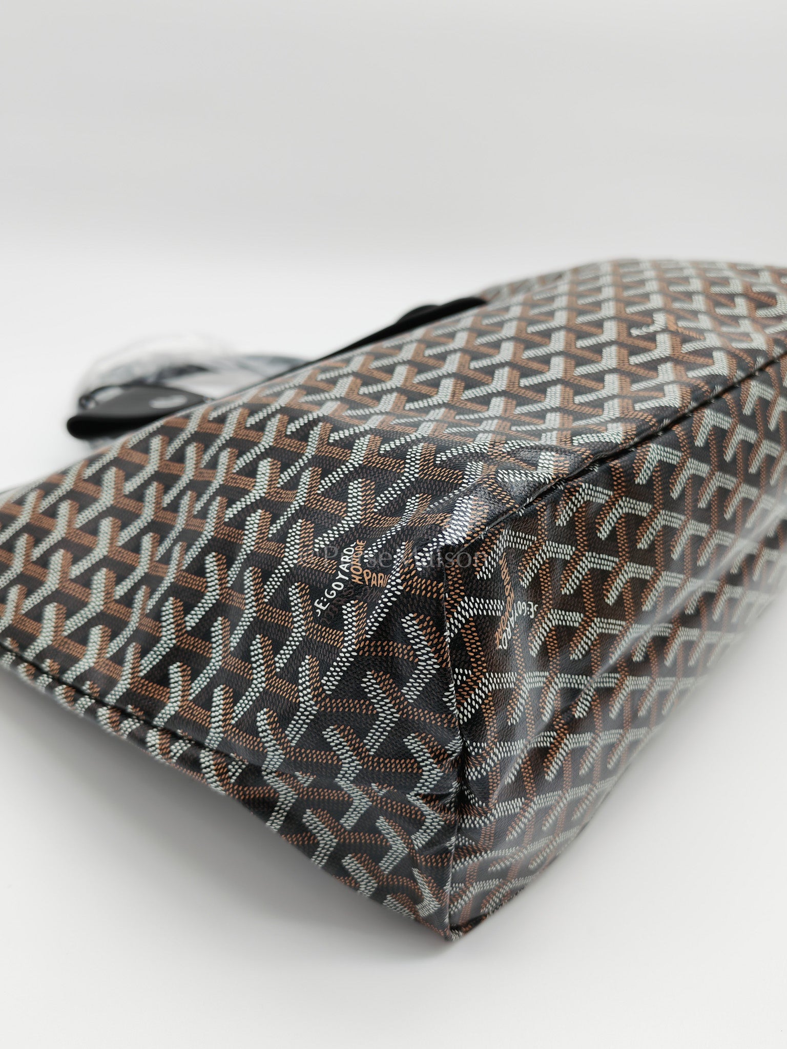 Saint Louis PM Black with Croc Universel Clip Charm in Goyardine Canvas Tote Bag | Purse Maison Luxury Bags Shop