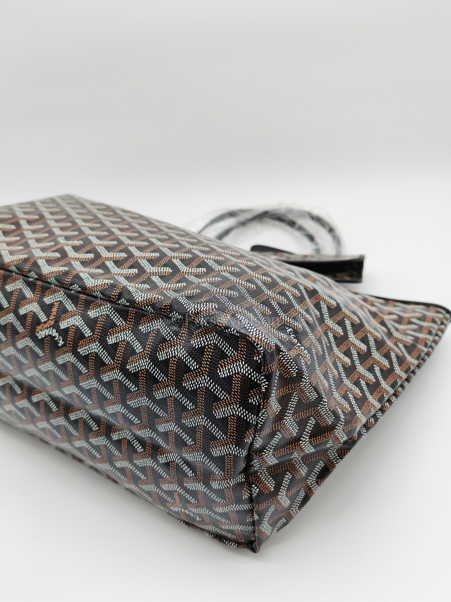 Saint Louis PM Black with Croc Universel Clip Charm in Goyardine Canvas Tote Bag | Purse Maison Luxury Bags Shop