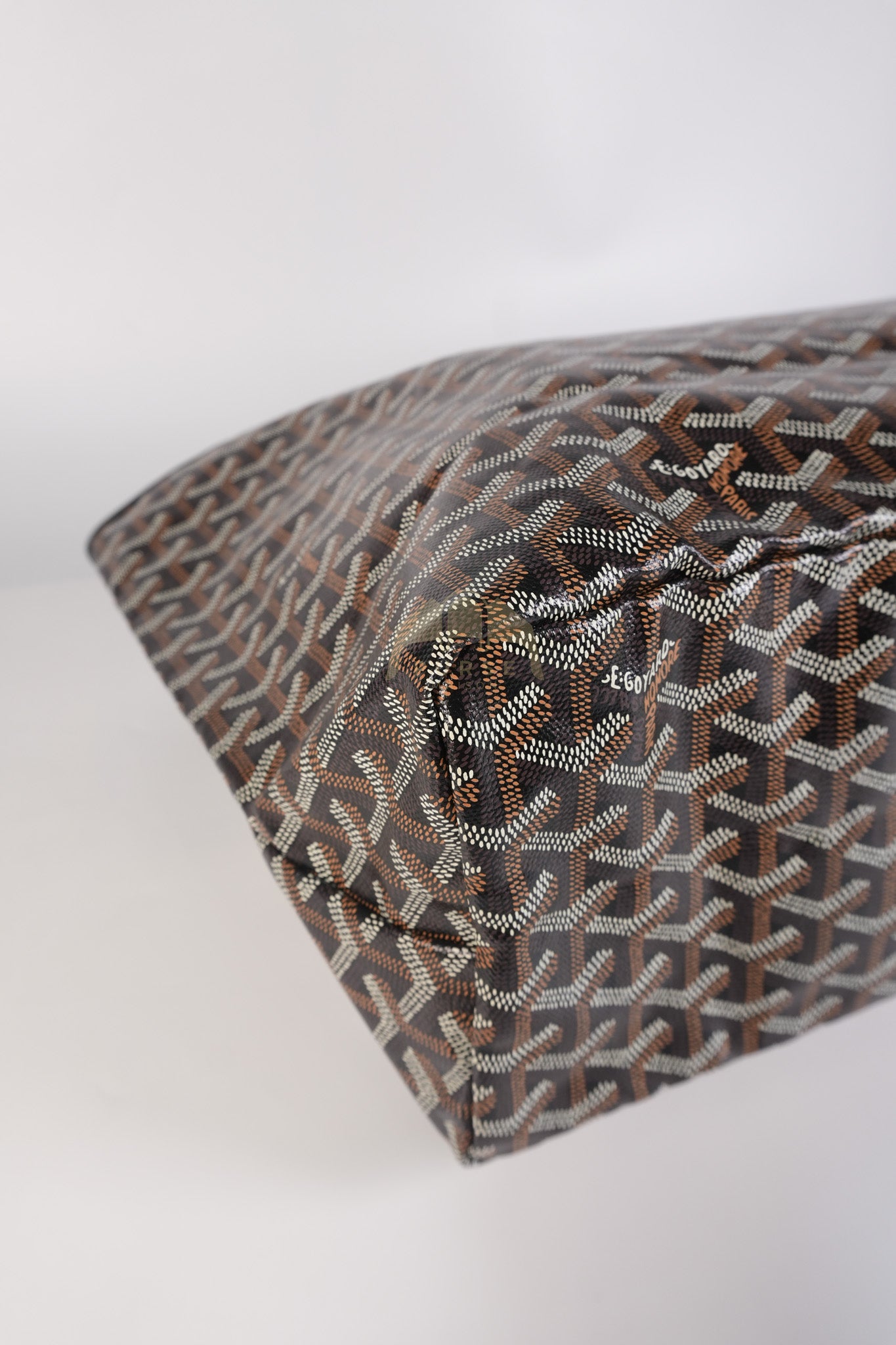 Saint Louis PM in Black Goyardine Canvas | Purse Maison Luxury Bags Shop