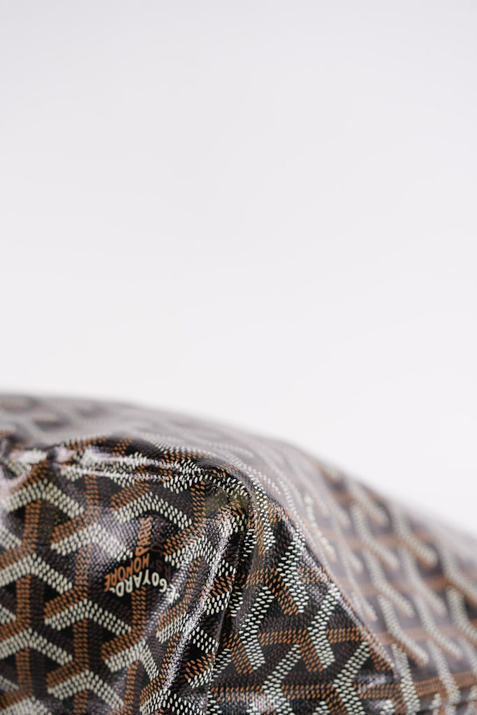 Saint Louis PM in Black Goyardine Canvas | Purse Maison Luxury Bags Shop