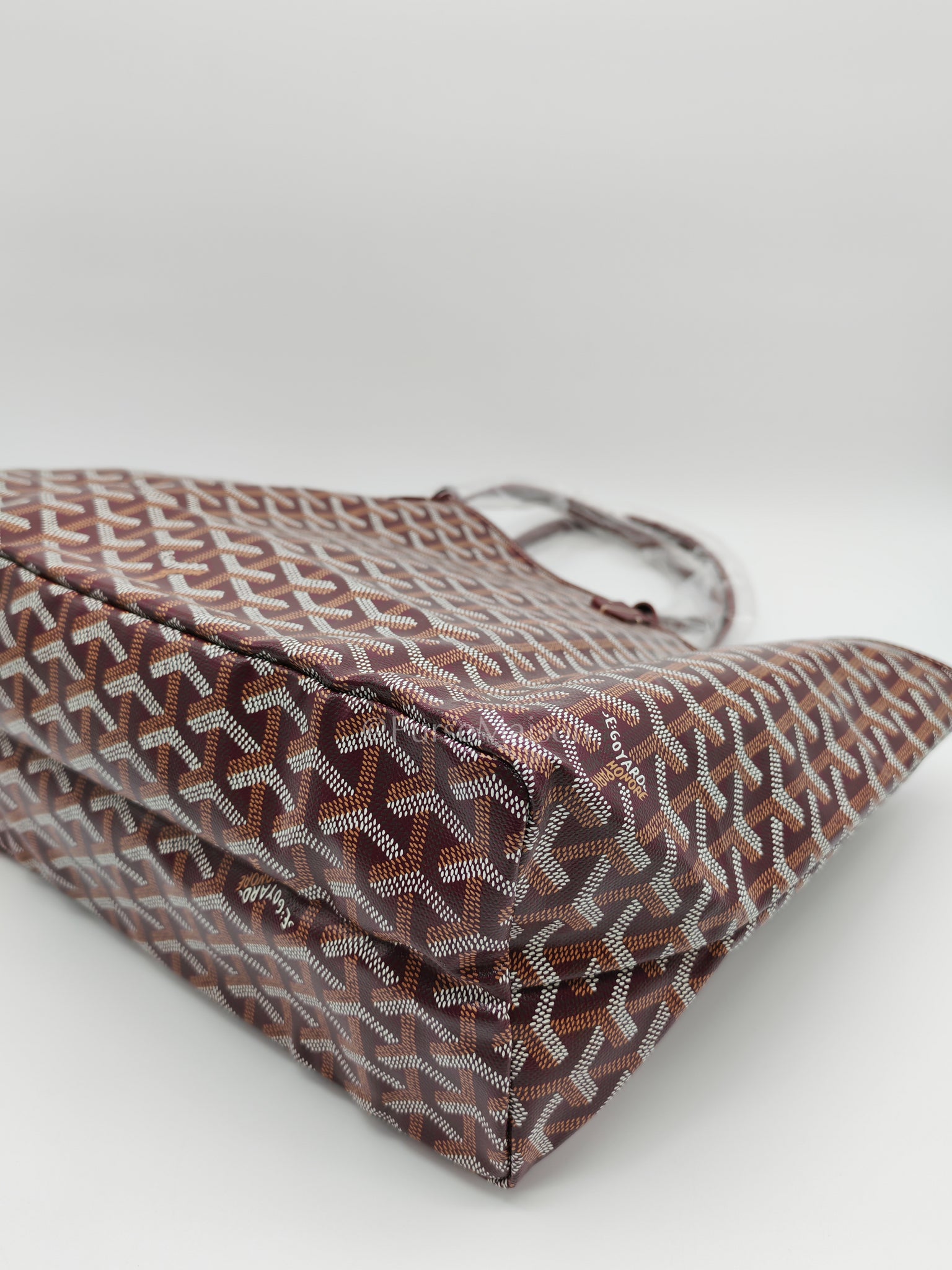 Saint Louis PM in Bordeaux Goyardine Canvas with Croc Universel Clip Charm | Purse Maison Luxury Bags Shop