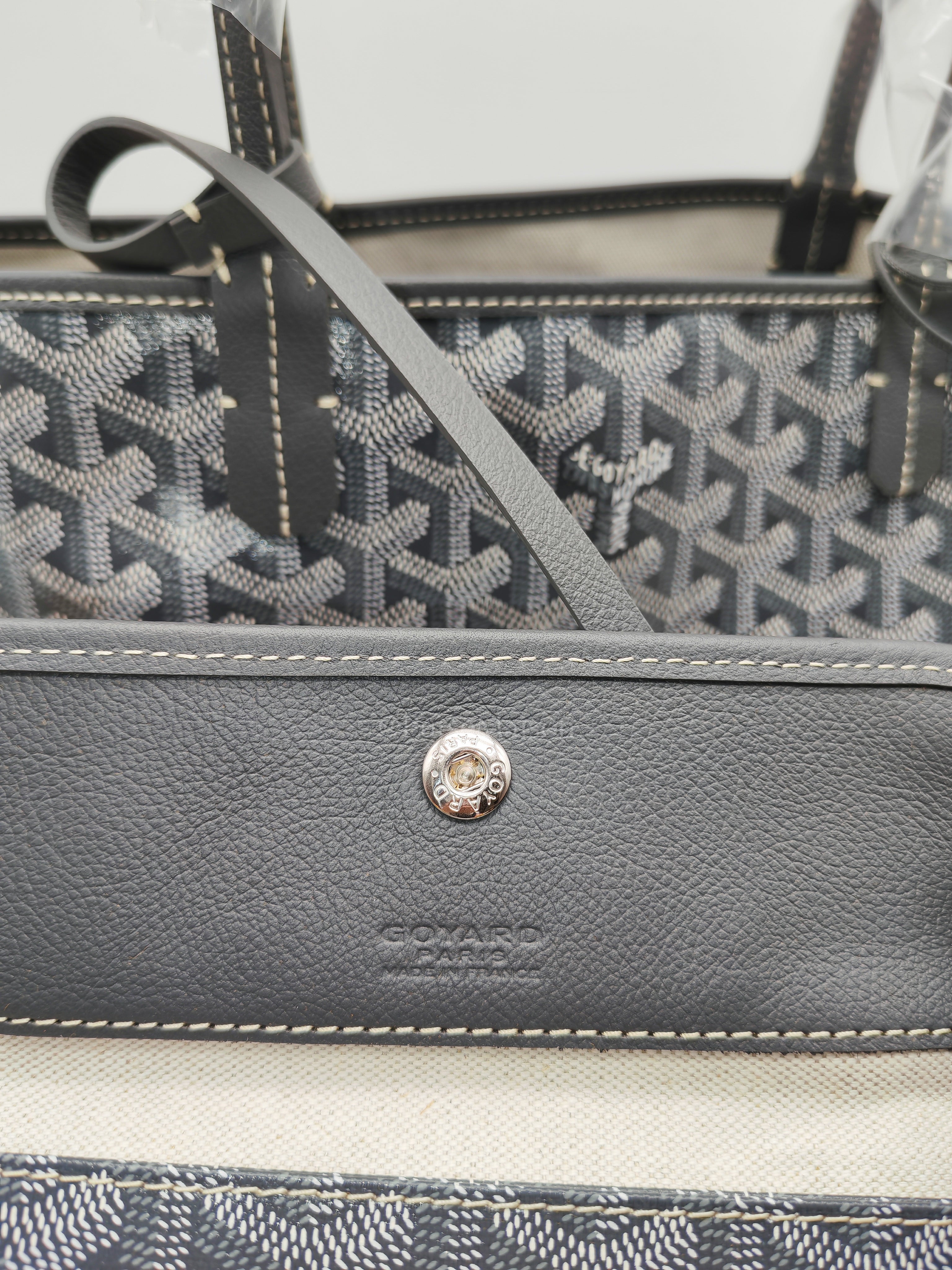 Saint Louis PM Tote Bag in Gray/Gris Goyardine Canvas with Croc Universal Clip Charm | Purse Maison Luxury Bags Shop