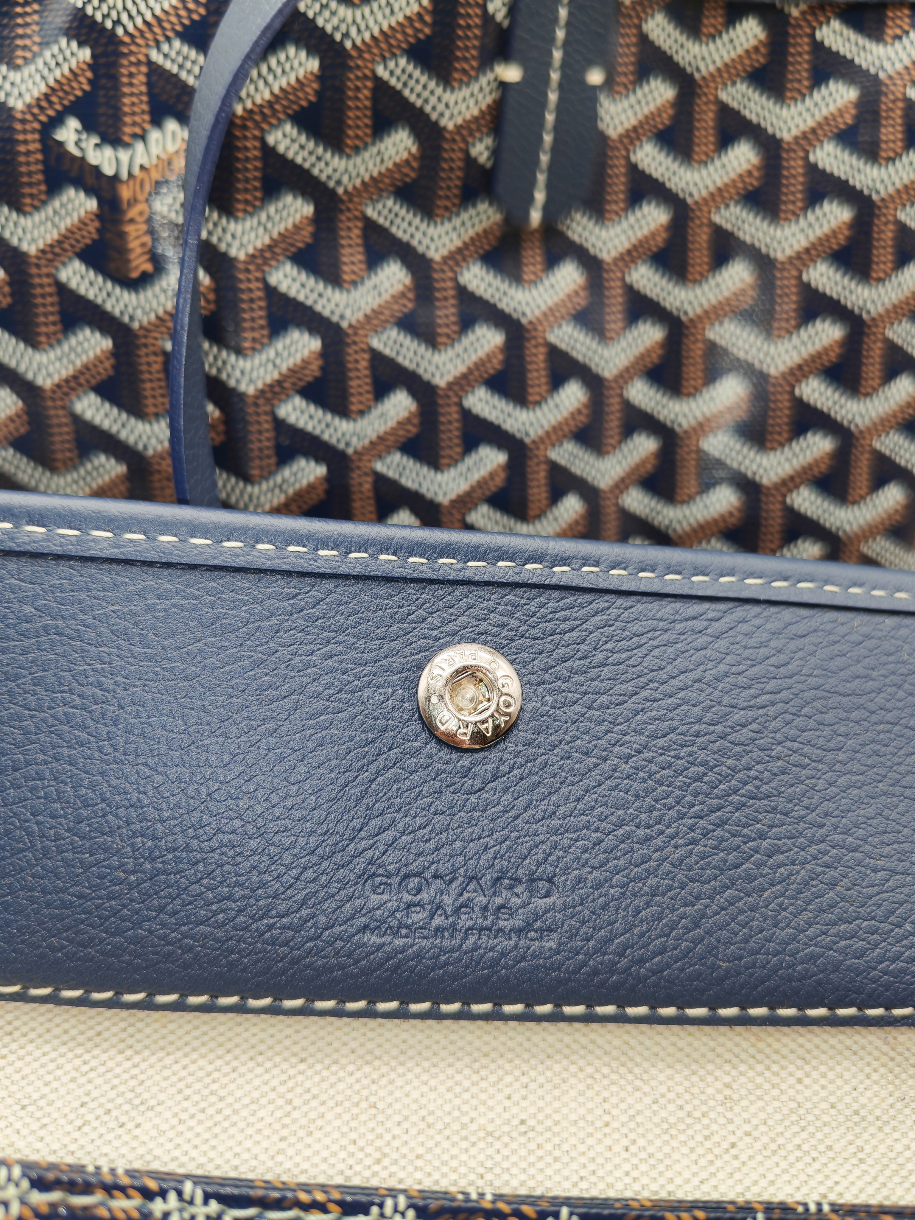 Saint Louis PM Tote Bag in Navy Blue Goyardine Canvas with Croc Universal Clip Charm | Purse Maison Luxury Bags Shop