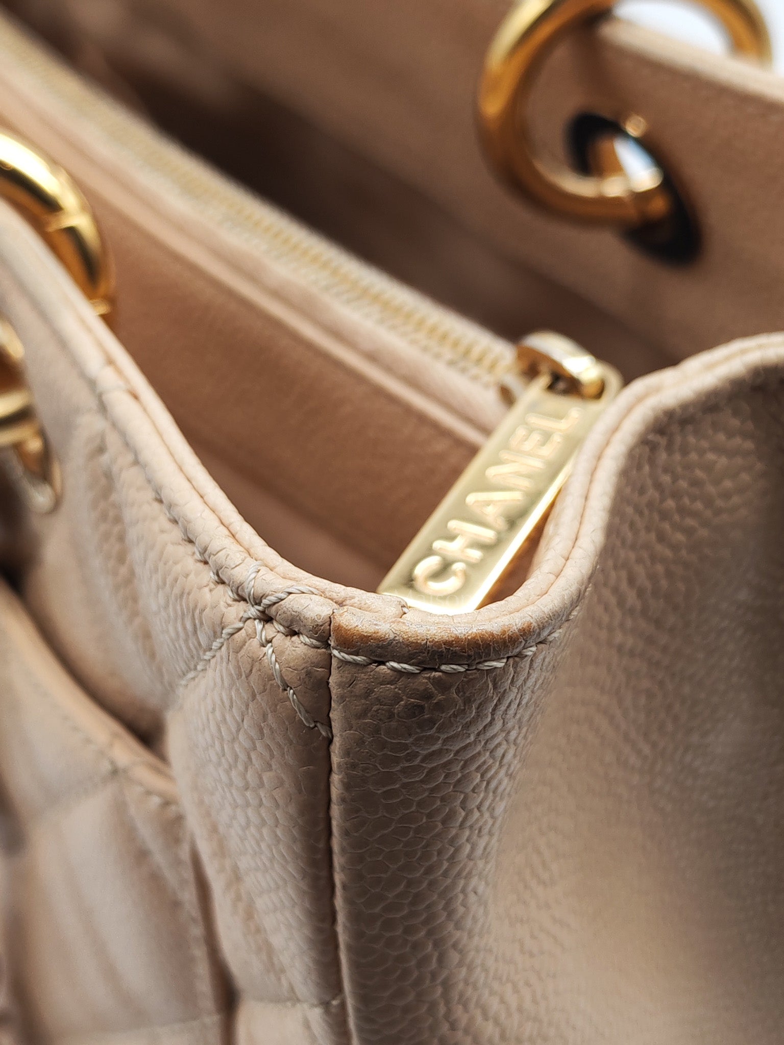 Grand Shopping Tote (GST) in Biege Quilted Caviar Leather & Gold Hardware Series 18