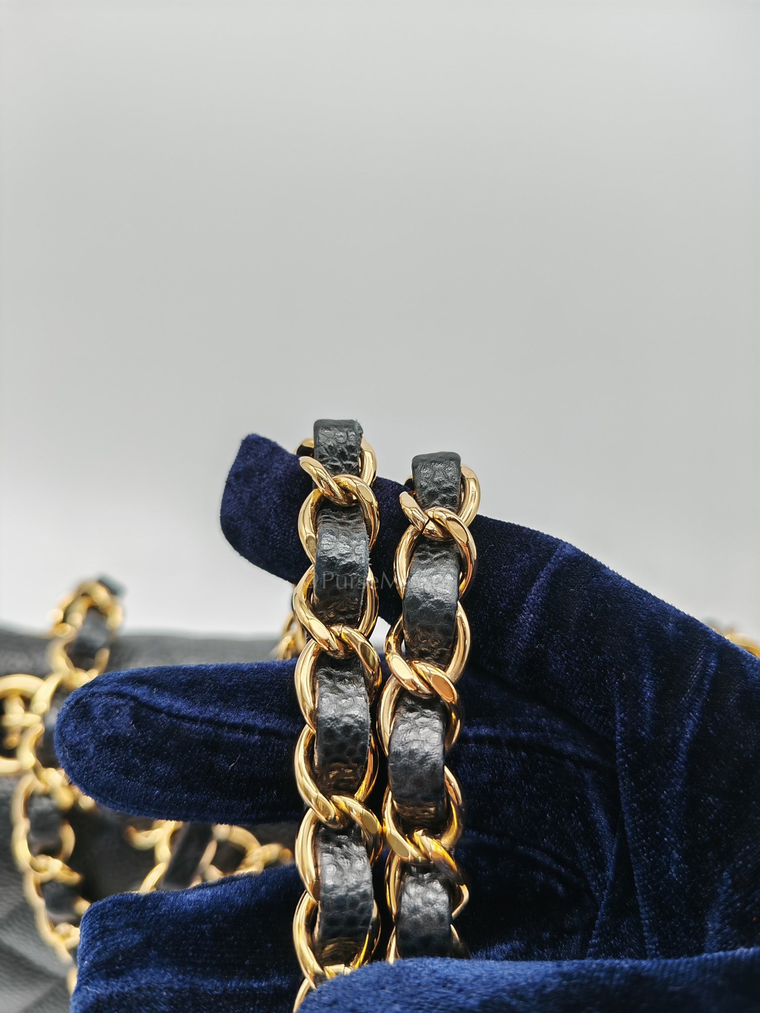 Classic Double Flap Medium in Black Quilted Caviar Leather and Gold Hardware Series 28