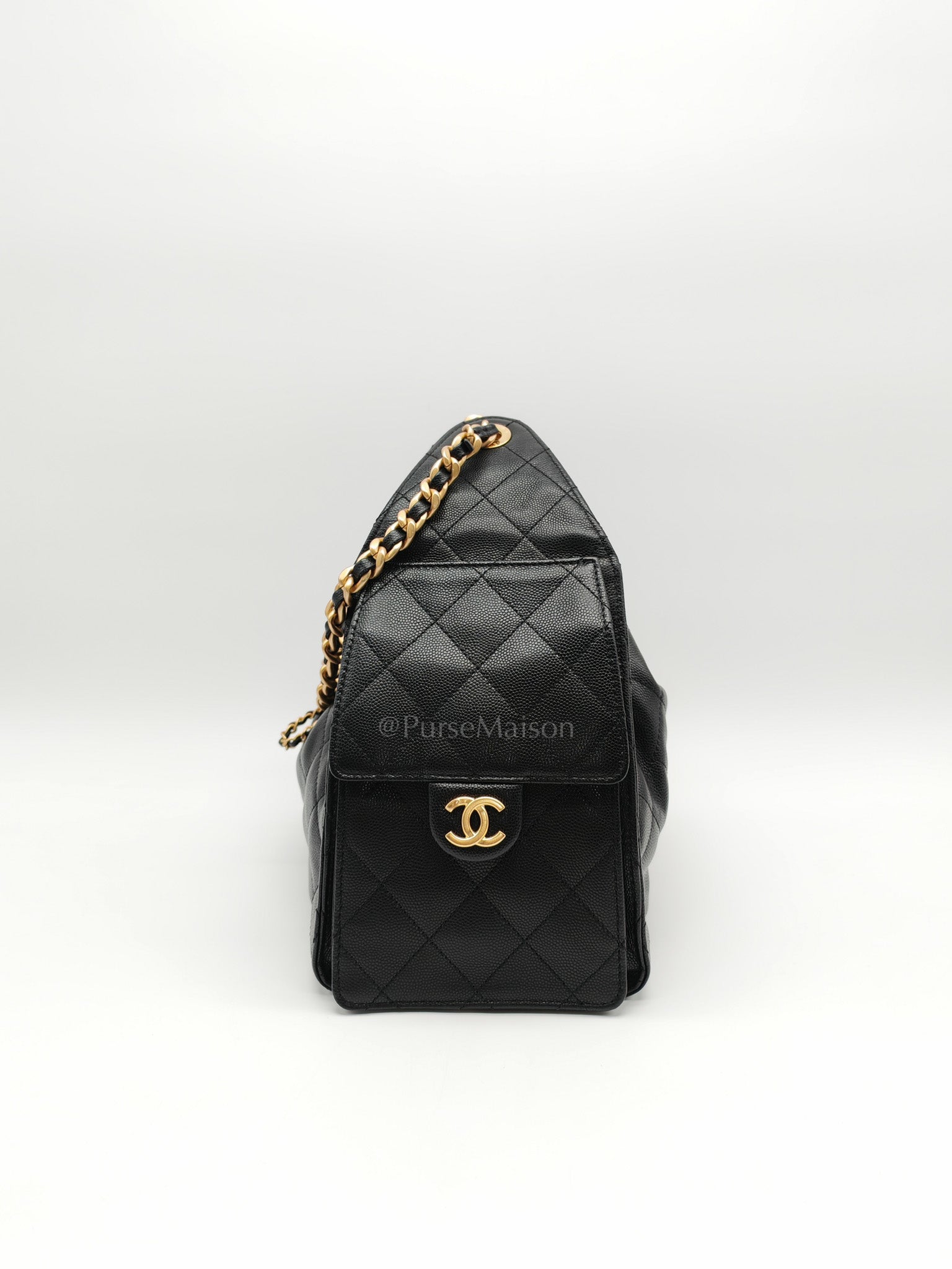 25 Small Shoulder Bag in Black Caviar Leather & Aged Gold Hardware (Microchip)