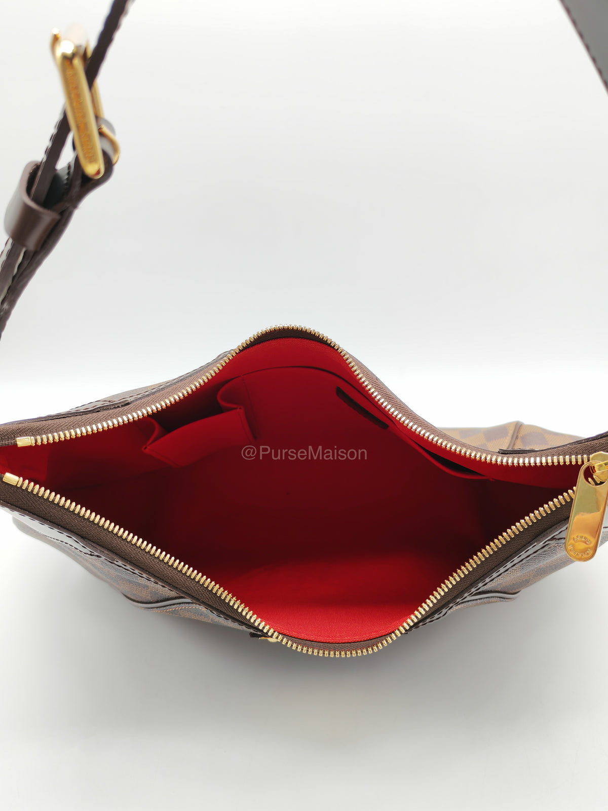Louis Vuitton Thames PM Shoulder Bag in Damier Ebene Canvas and Gold Hardware (Datecode: MI0079)