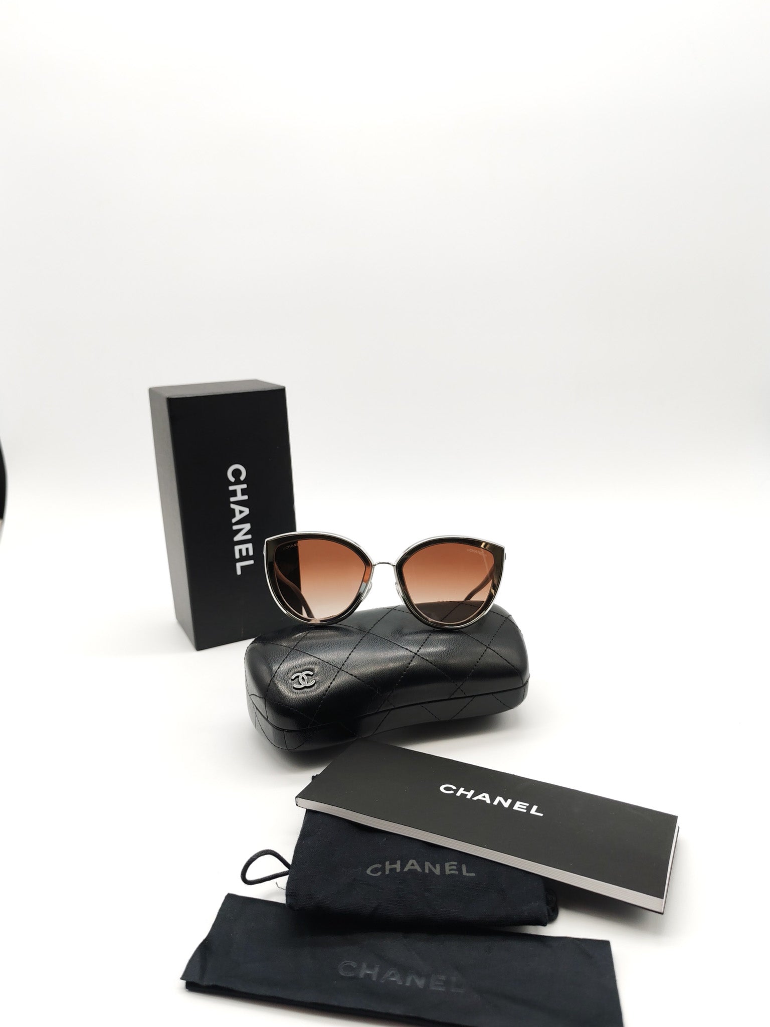 Silver Metal Cat-Eye Sunglasses 4222 | Purse Maison Luxury Bags Shop