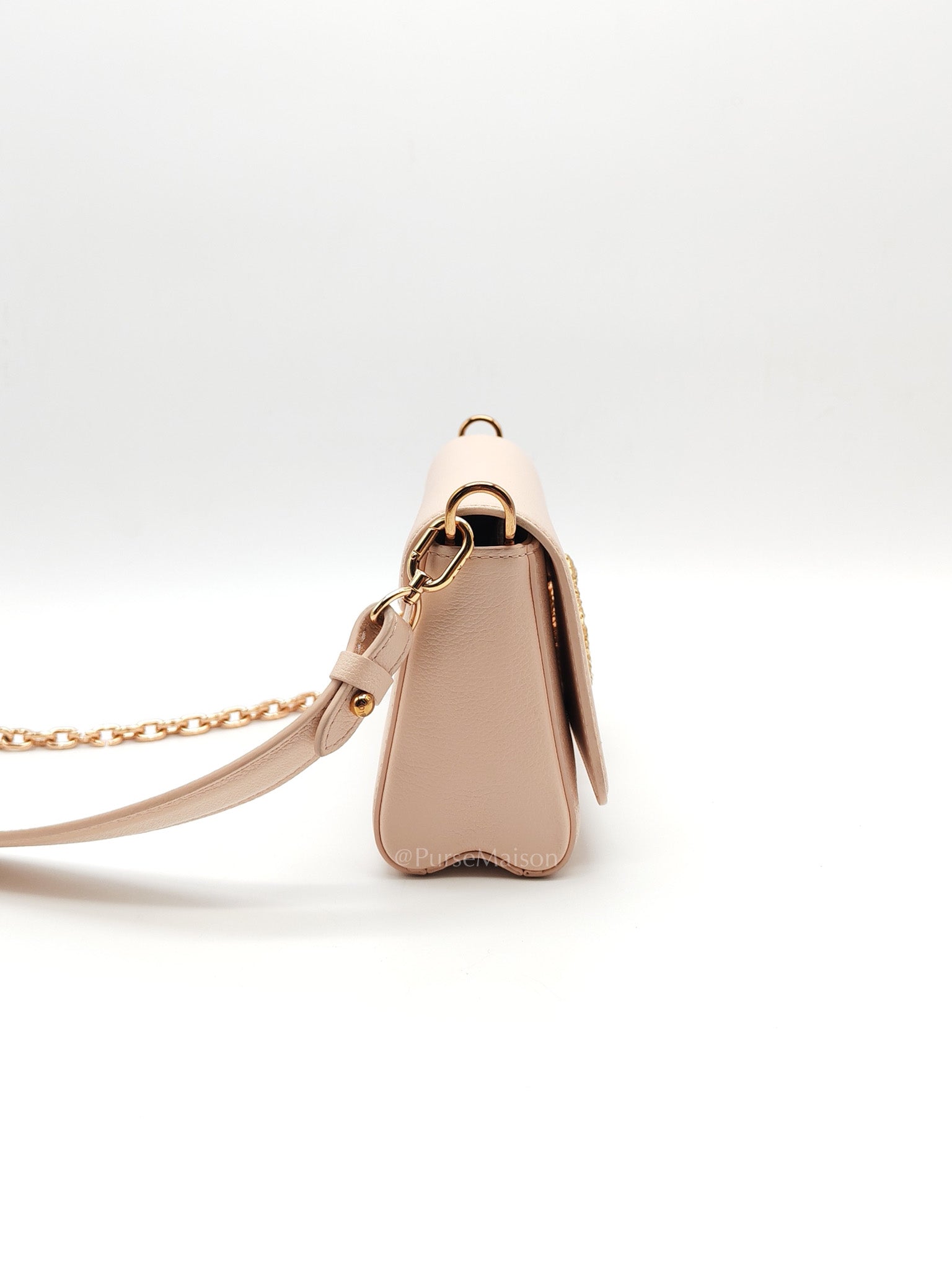 Twist East West in Rose Ballerine Grained Leather Rosegold Hardware Shoulder Bag