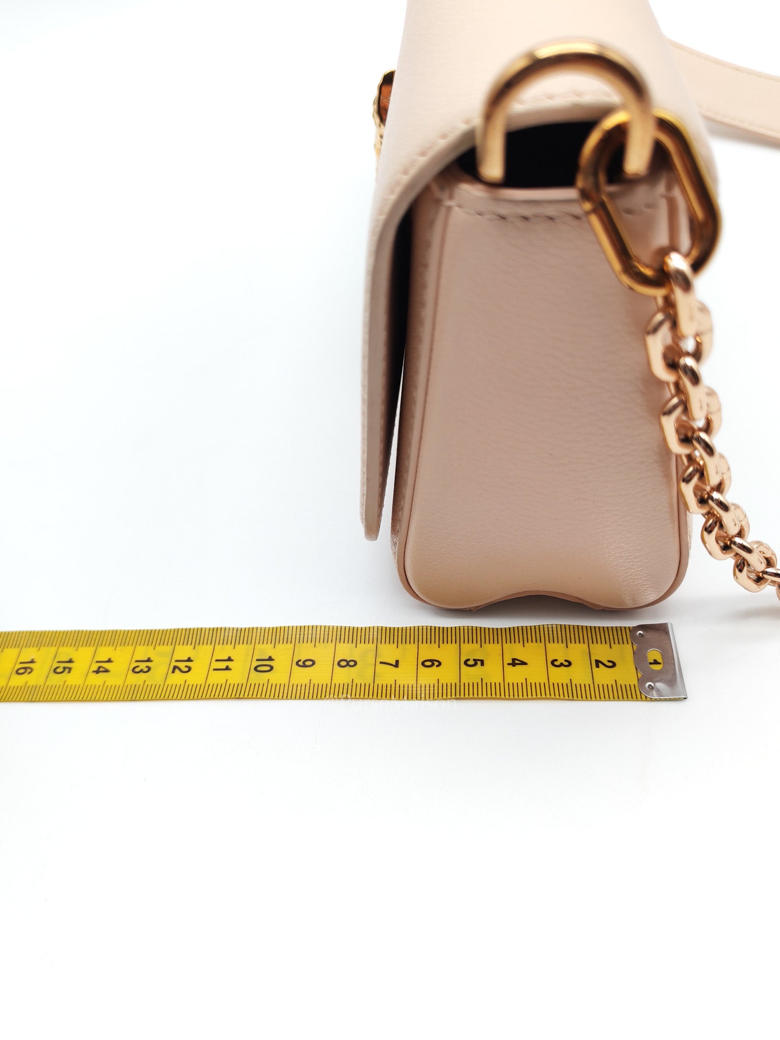 Twist East West in Rose Ballerine Grained Leather Rosegold Hardware Shoulder Bag