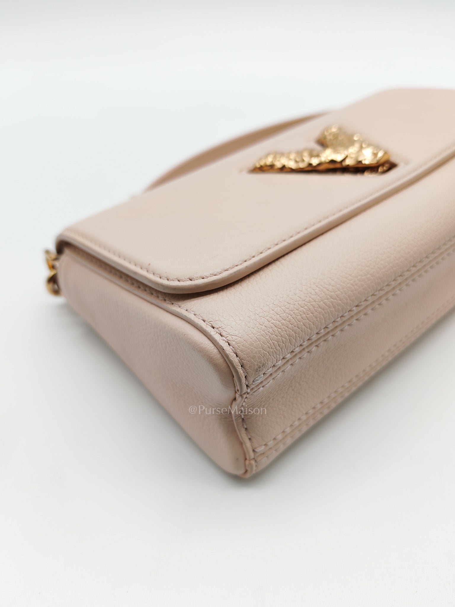 Twist East West in Rose Ballerine Grained Leather Rosegold Hardware Shoulder Bag