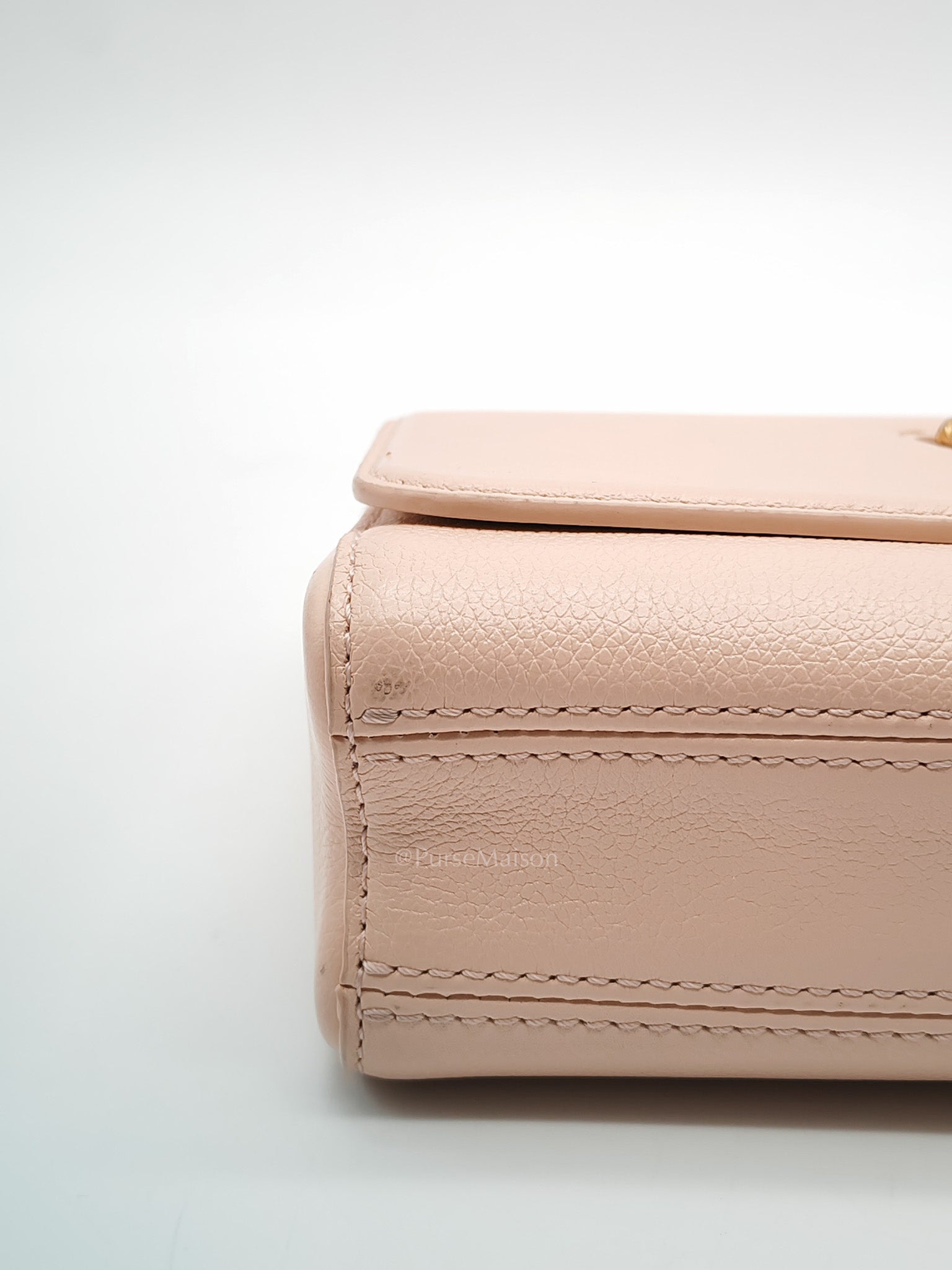 Twist East West in Rose Ballerine Grained Leather Rosegold Hardware Shoulder Bag