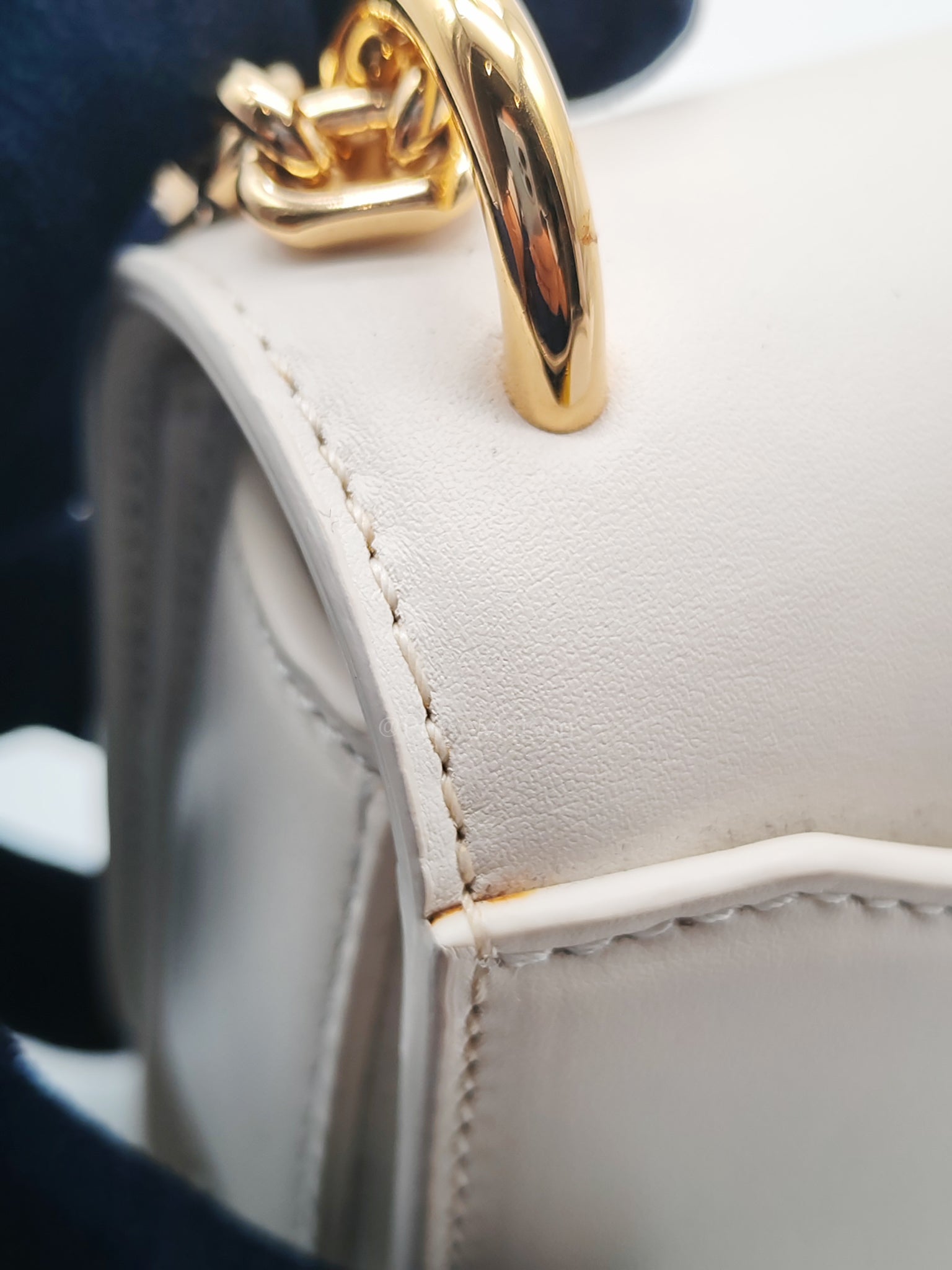 Small 4G Sliding Chain Ivory White Shoulder Bag | Purse Maison Luxury Bags Shop