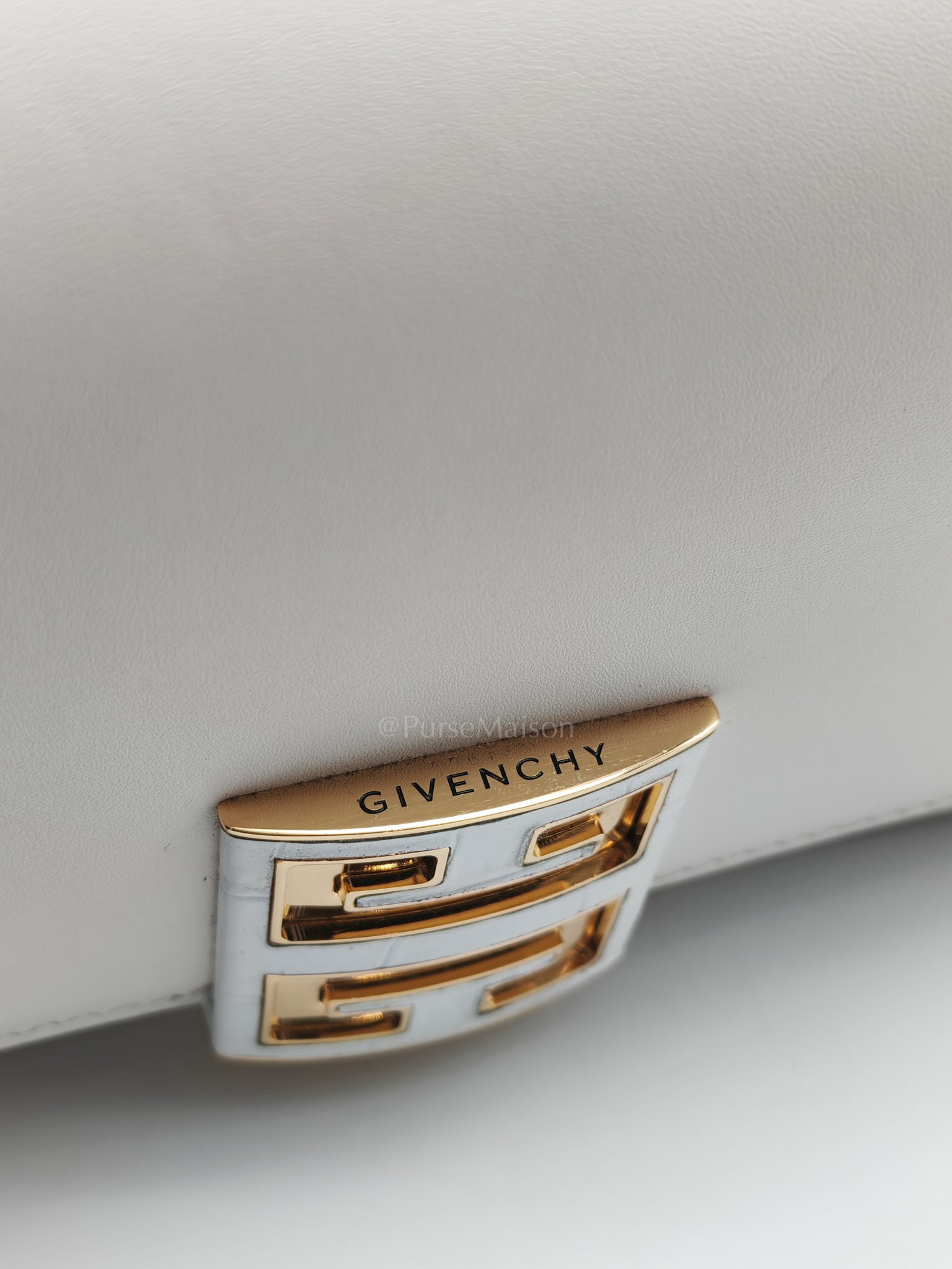 Small 4G Sliding Chain Ivory White Shoulder Bag | Purse Maison Luxury Bags Shop