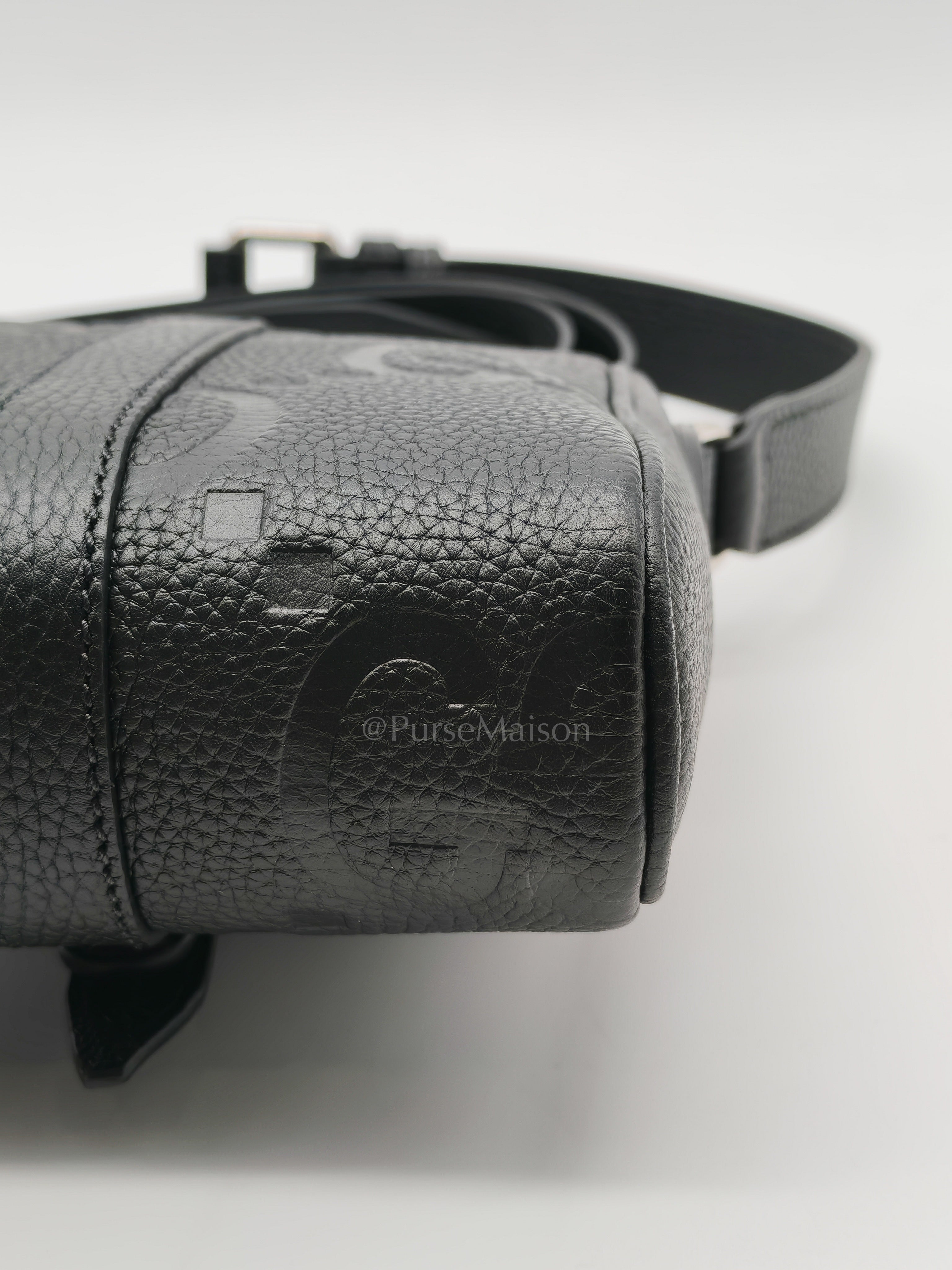 Small Jumbo GG Messenger Bag in Black Grained Calfskin Leather & Silver Hardware | Purse Maison Luxury Bags Shop