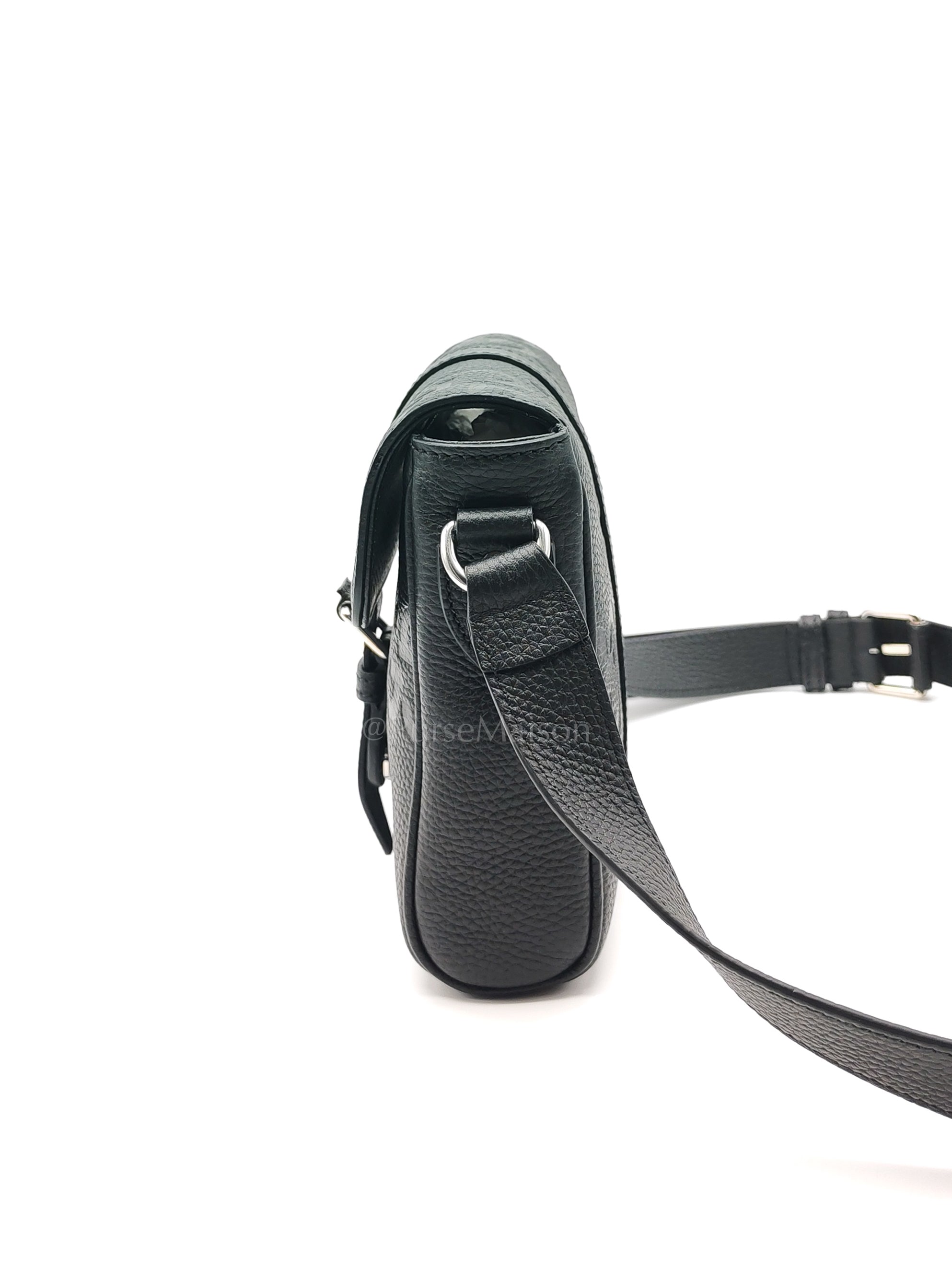 Small Jumbo GG Messenger Bag in Black Grained Calfskin Leather & Silver Hardware | Purse Maison Luxury Bags Shop