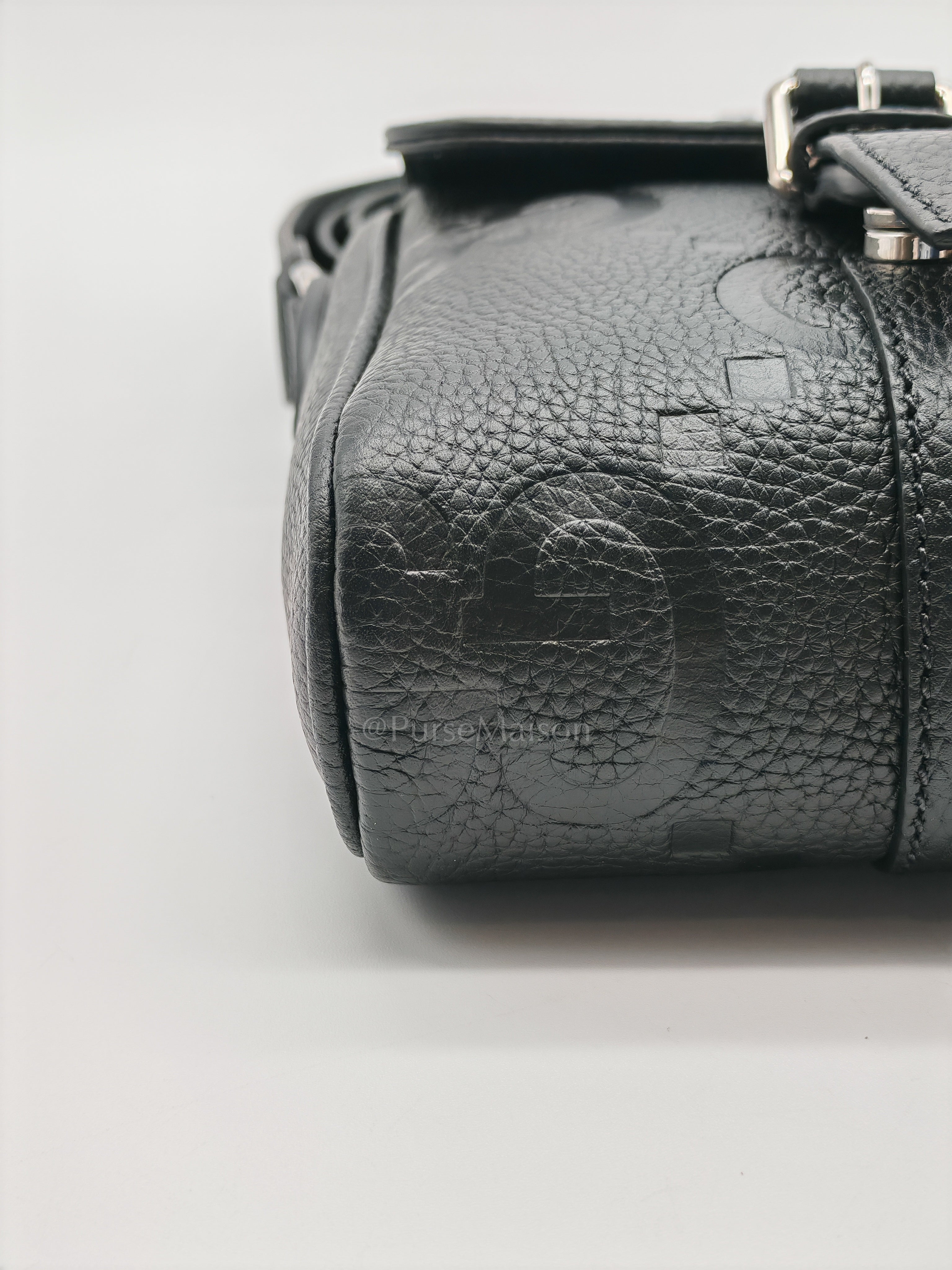 Small Jumbo GG Messenger Bag in Black Grained Calfskin Leather & Silver Hardware | Purse Maison Luxury Bags Shop