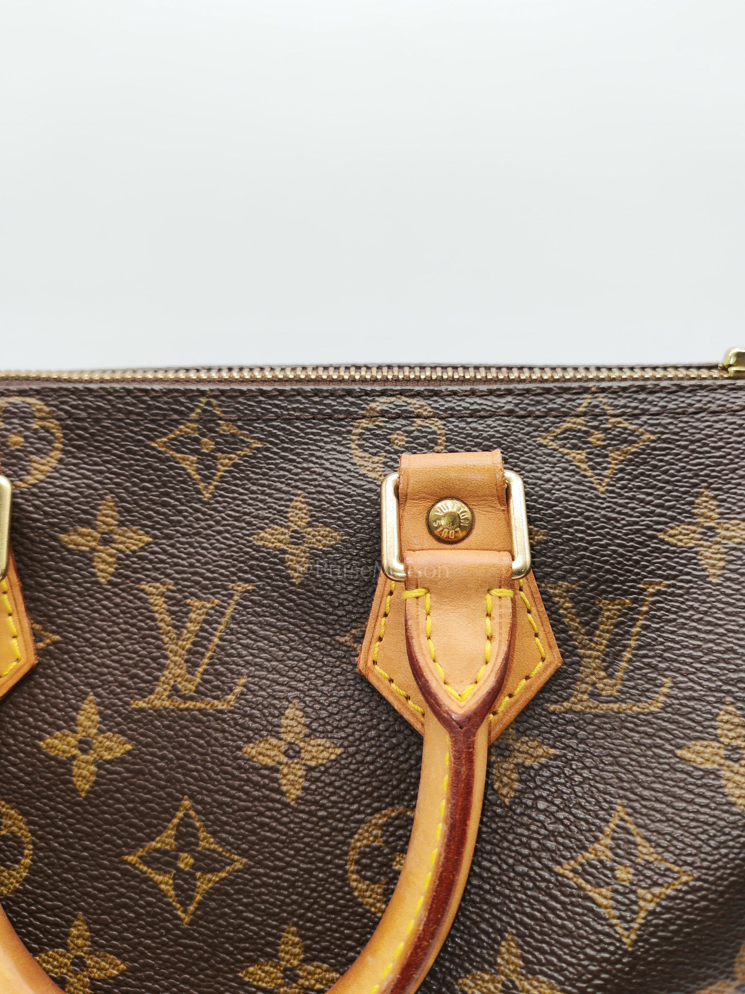 Speedy 25 Bag in Monogram Canvas & Aged Gold Hardware (Datecode: SP0052) | Purse Maison Luxury Bags Shop