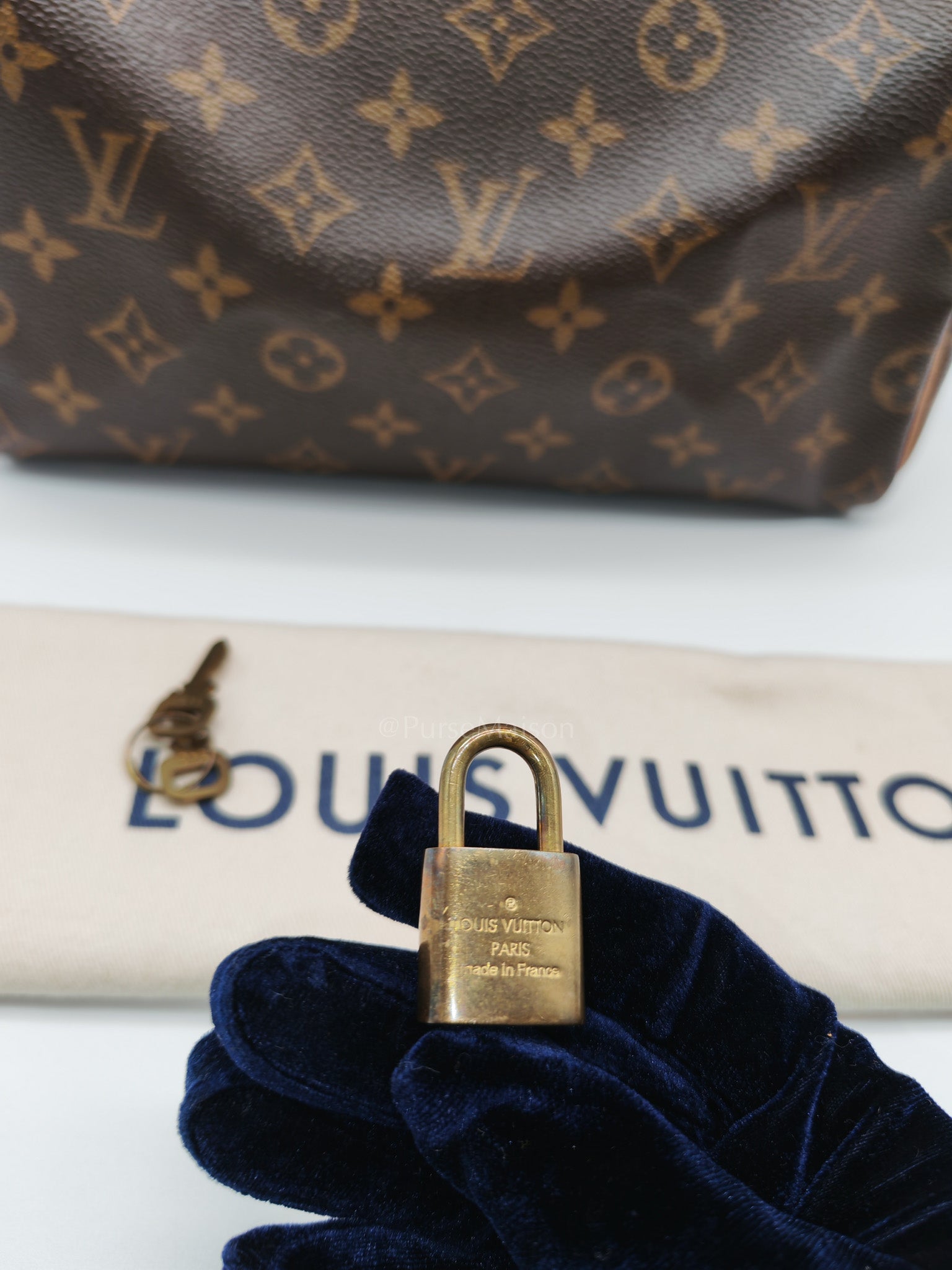 Speedy 25 Bag in Monogram Canvas & Aged Gold Hardware (Datecode: SP0052) | Purse Maison Luxury Bags Shop