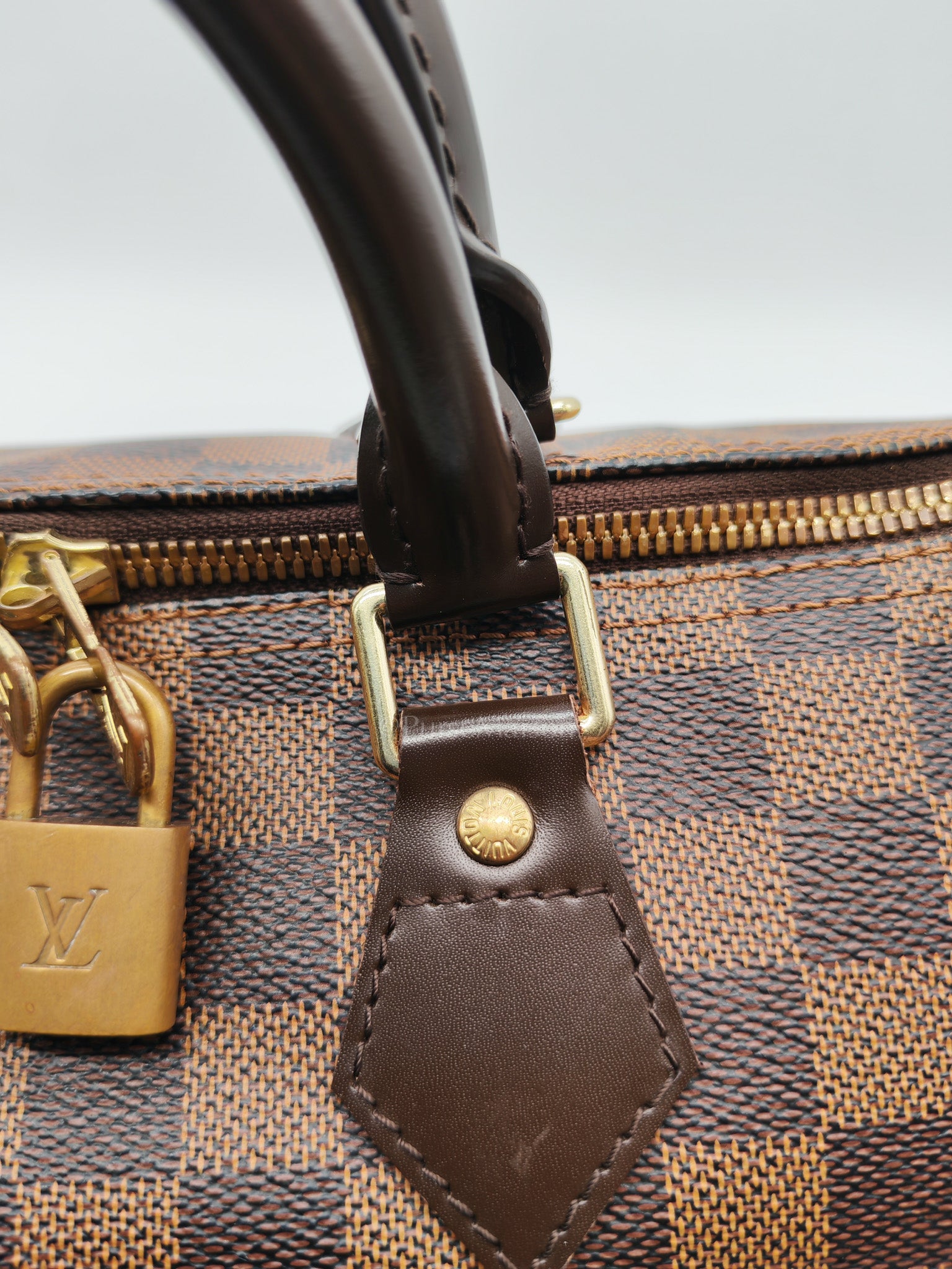 Speedy 30 Bandoullier in Damier Ebene Canvas & Gold Hardware (Datecode: CT0134) | Purse Maison Luxury Bags Shop