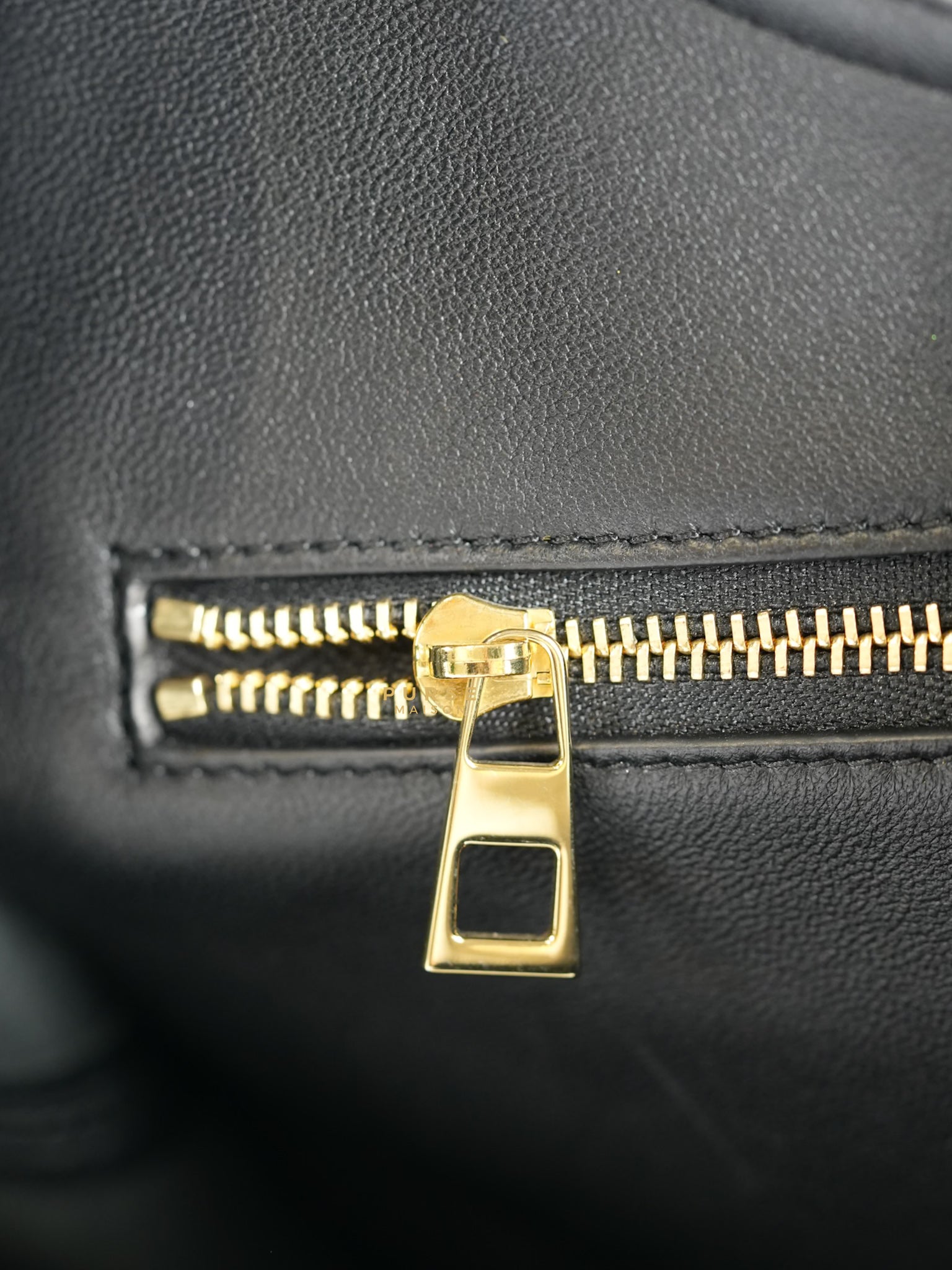 Squeeze in Mellow Nappa Leather Chain Bag | Purse Maison Luxury Bags Shop
