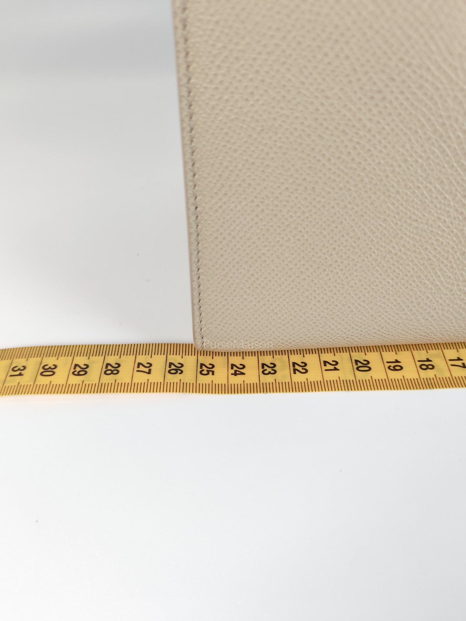 St Honoré Tote Bag Medium in Beige Grained Calfskin | Purse Maison Luxury Bags Shop