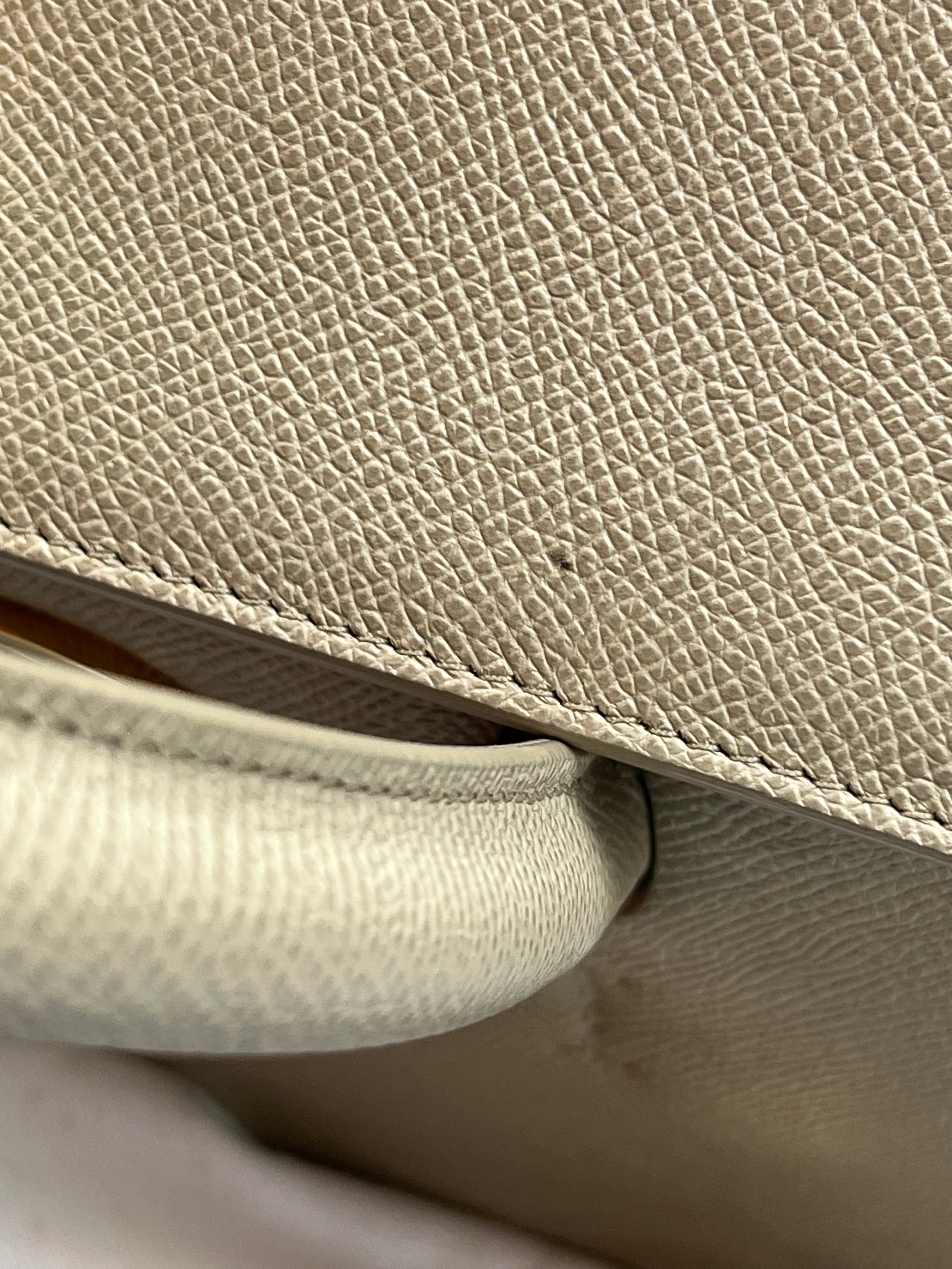 St Honoré Tote Bag Medium in Beige Grained Calfskin | Purse Maison Luxury Bags Shop