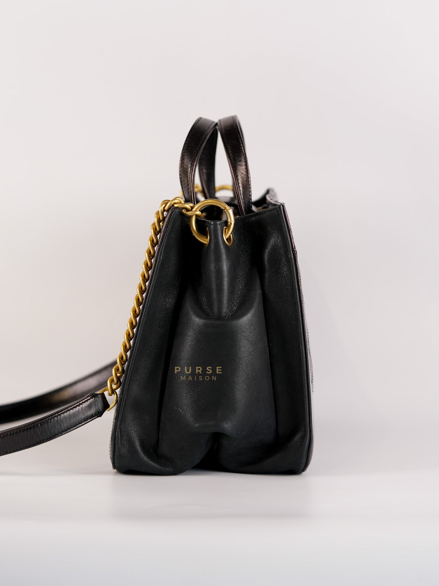 Straight Lined Shopper 2way Bag in Black Leather & Aged Gold Hardware Series 23 | Purse Maison Luxury Bags Shop