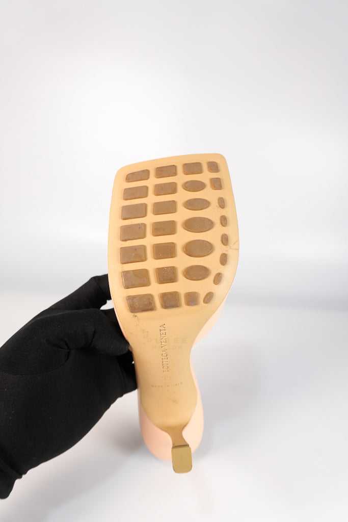 Stretch Mule Sandals Beige in Lambskin Leather Size 39 EU (24.5 cm) | Purse Maison Luxury Bags Shop