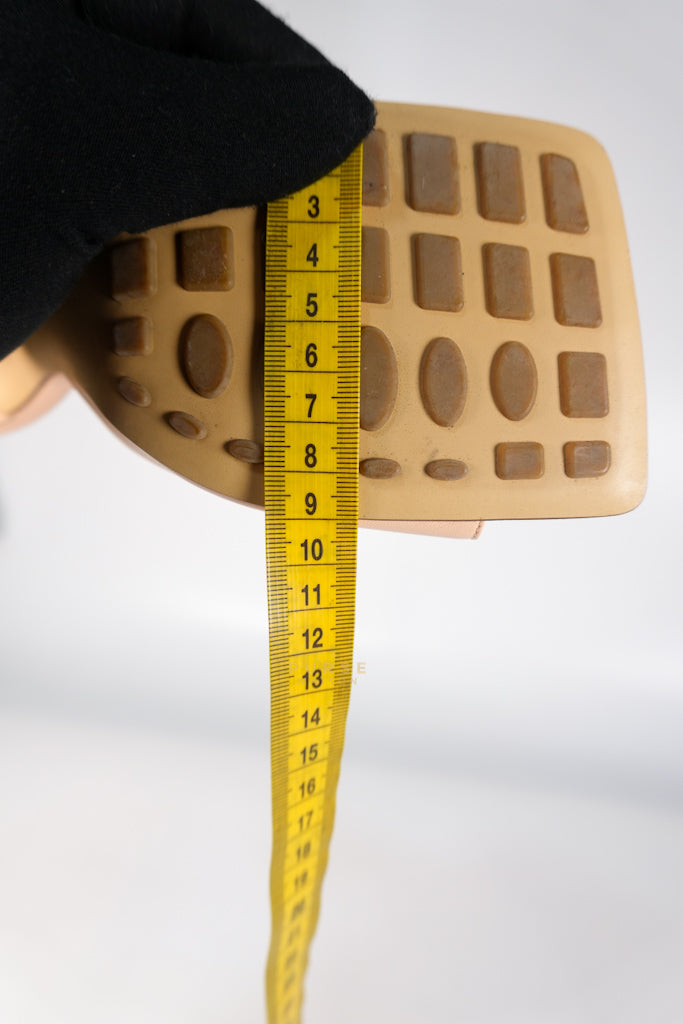 Stretch Mule Sandals Beige in Lambskin Leather Size 39 EU (24.5 cm) | Purse Maison Luxury Bags Shop