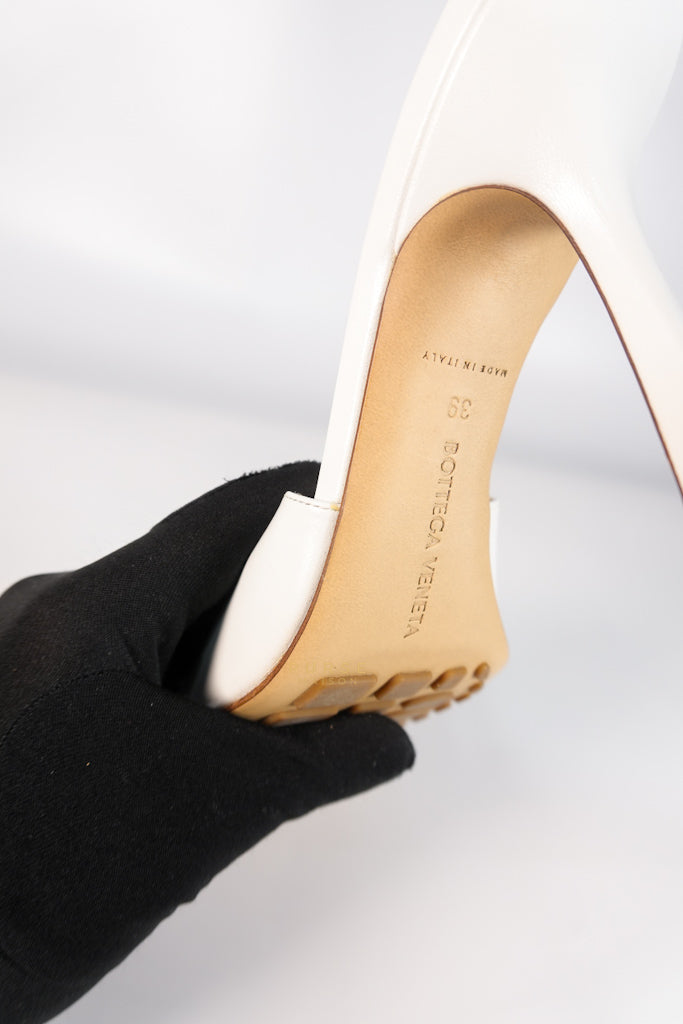 Stretch Mule Sandals White in Lambskin Leather Size 39 EU (24.5 cm) | Purse Maison Luxury Bags Shop