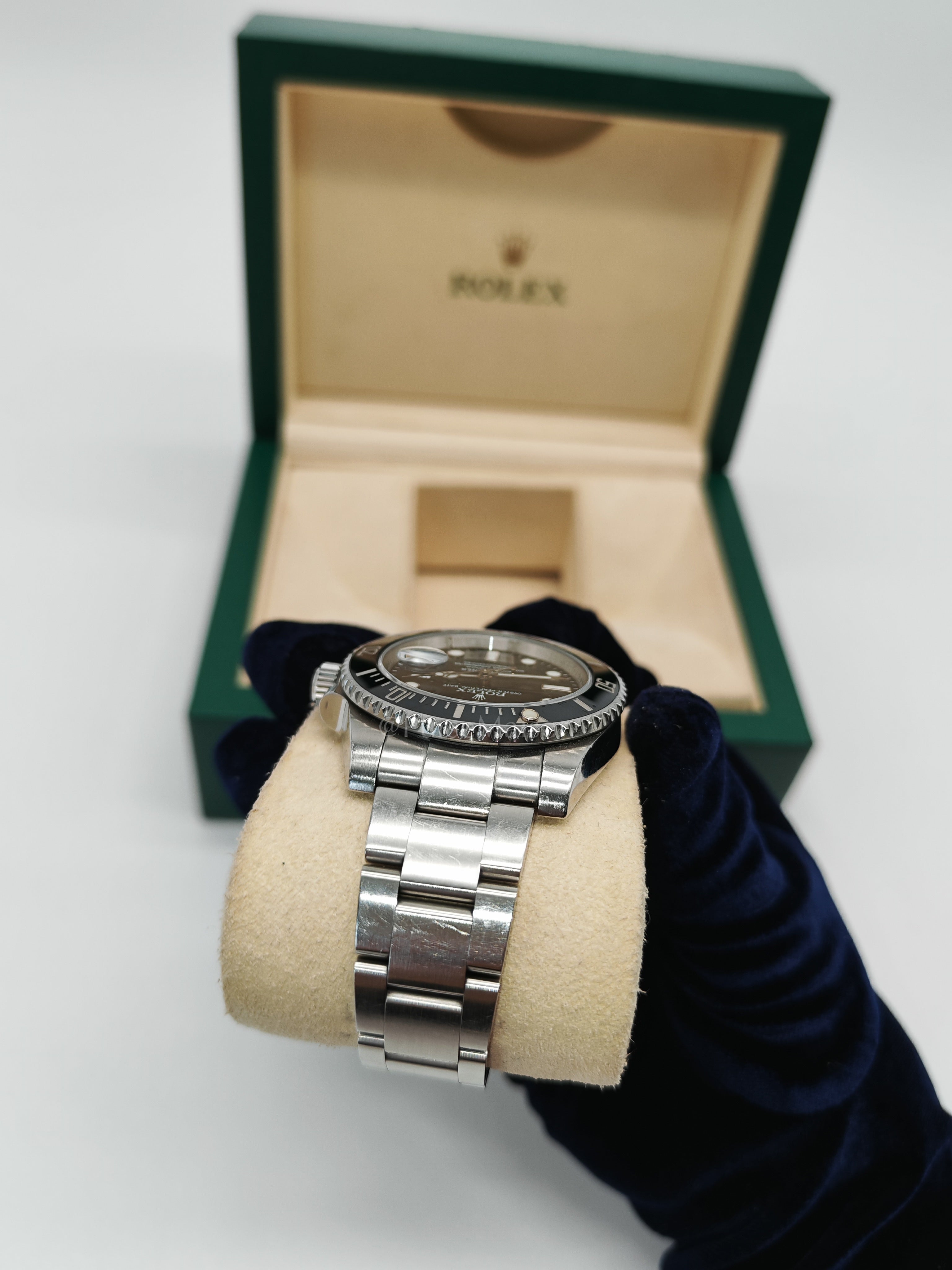 Submariner Oyster Perpetual Date 40mm Black Dial Stainless Steel (Reference No. 116610LN) | Purse Maison Luxury Bags Shop