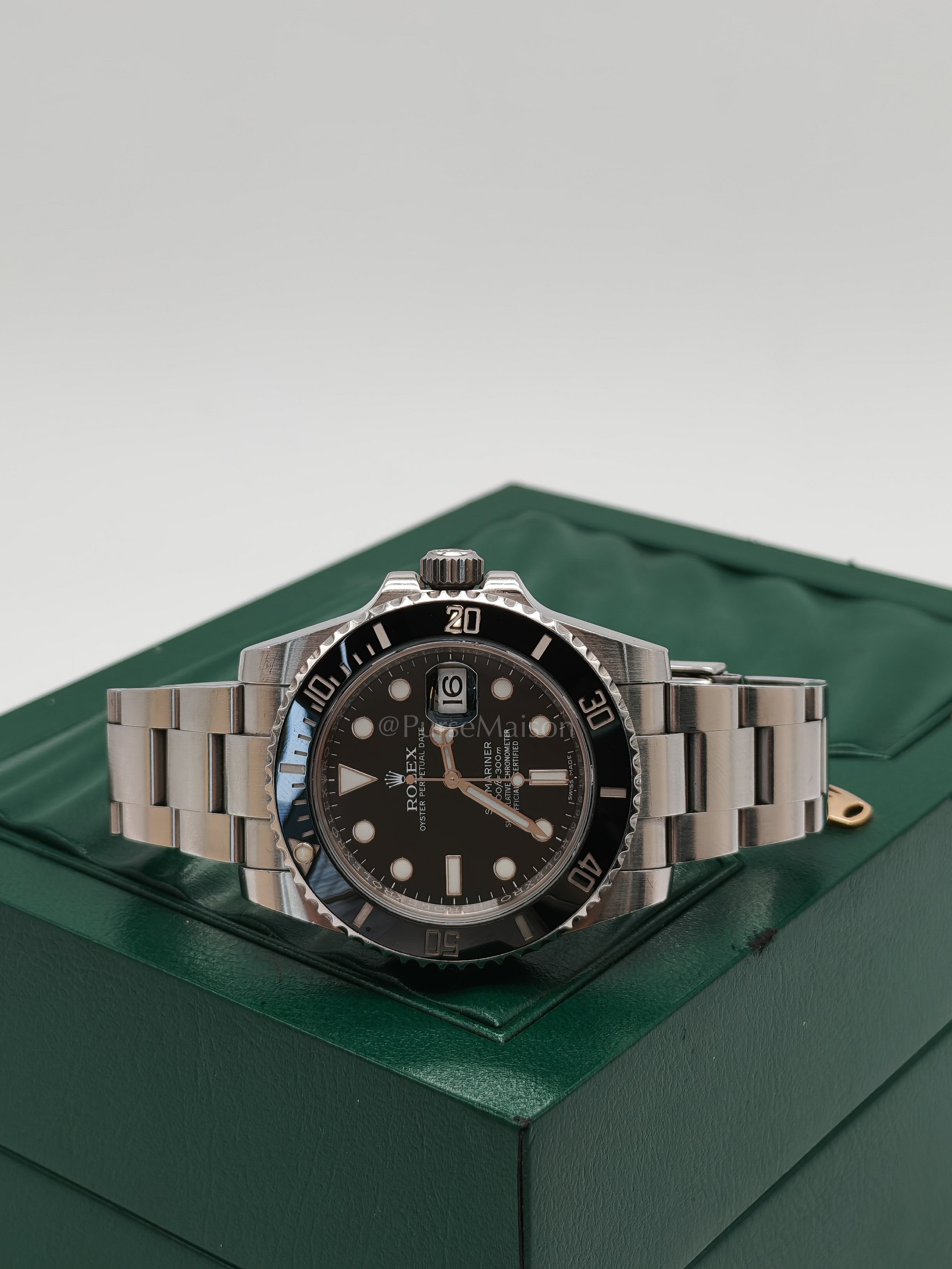 Submariner Oyster Perpetual Date 40mm Black Dial Stainless Steel (Reference No. 116610LN) | Purse Maison Luxury Bags Shop