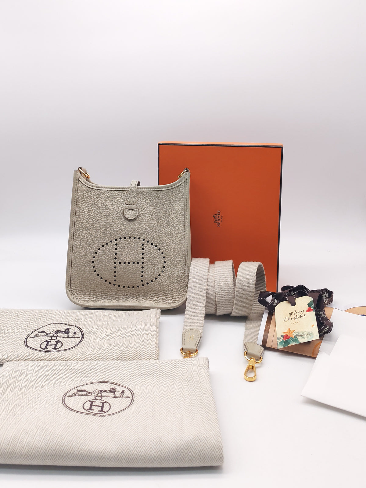 Hermes Mini Evelyne 16 Amazon Taurillon Clemence Leather and Gold Hardware Stamp U (2022)