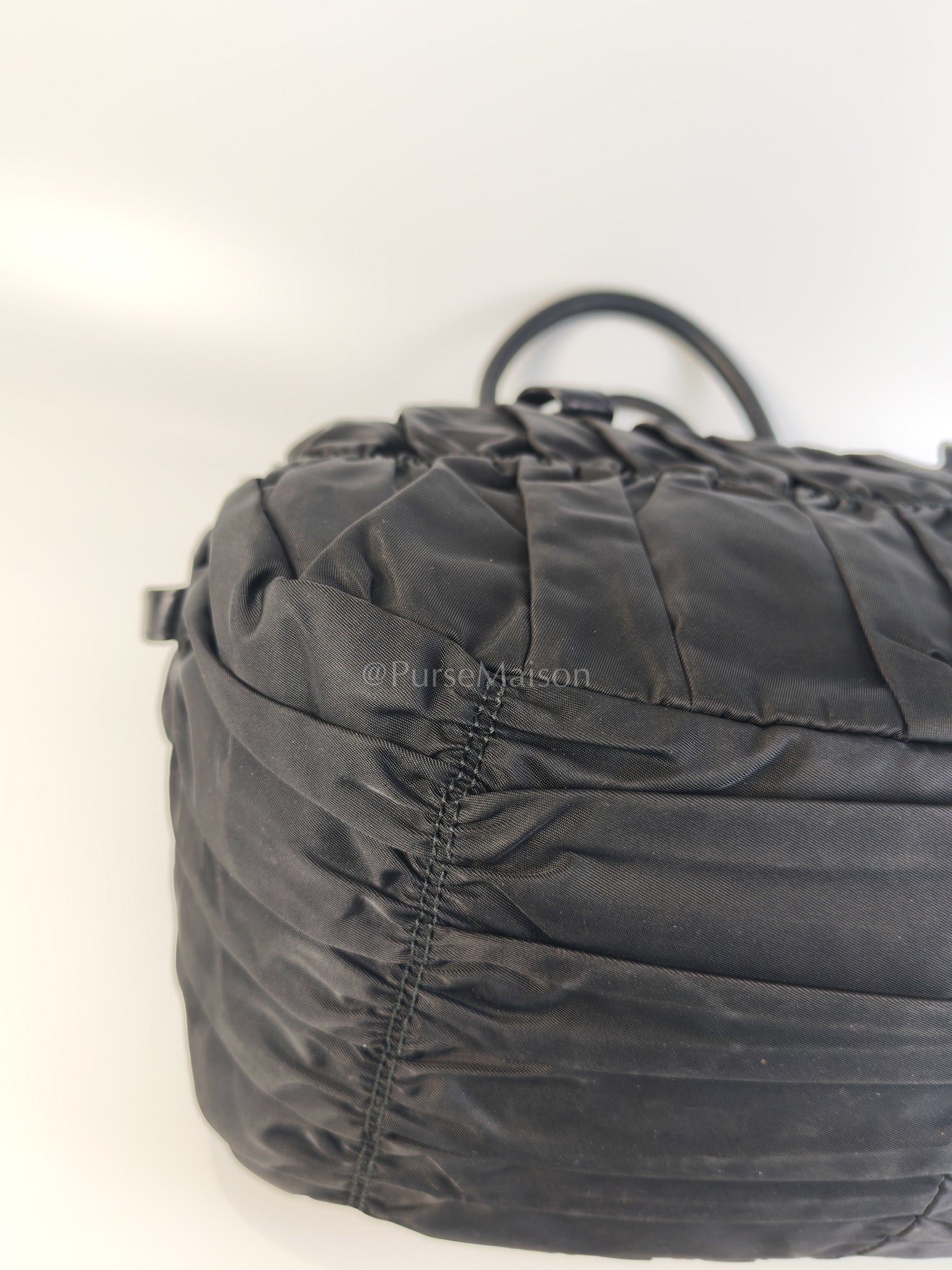 Tessuto Gaufre Two-Way Bag in Noir | Purse Maison Luxury Bags Shop