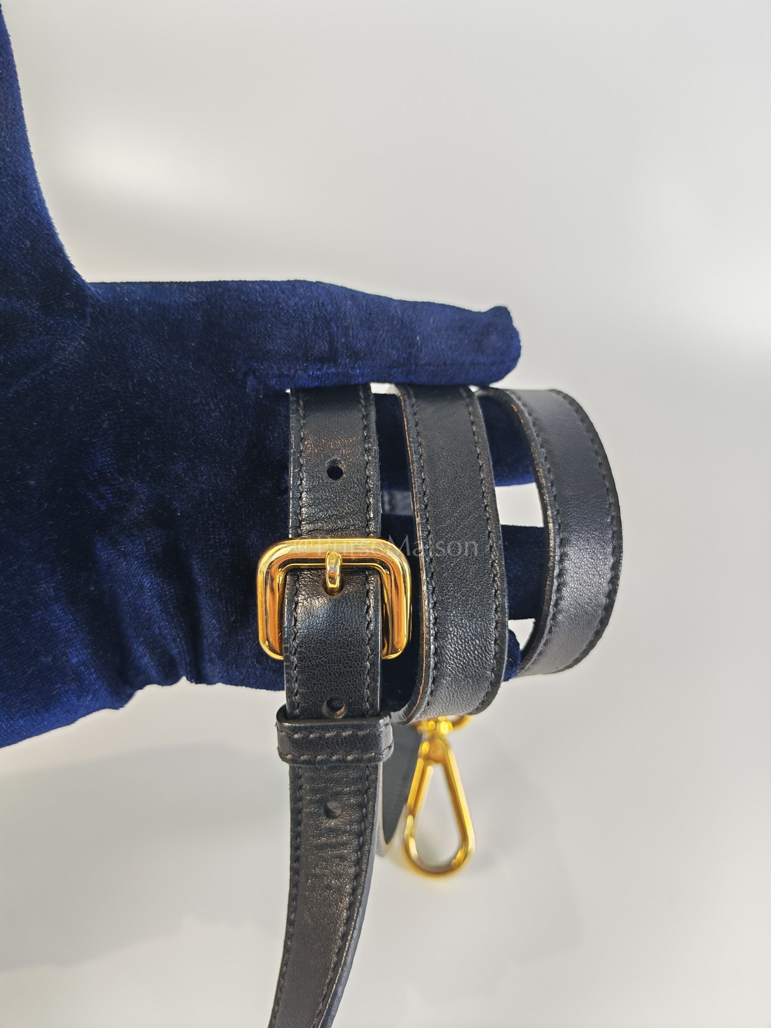 Tessuto Gaufre Two-Way Bag in Noir | Purse Maison Luxury Bags Shop