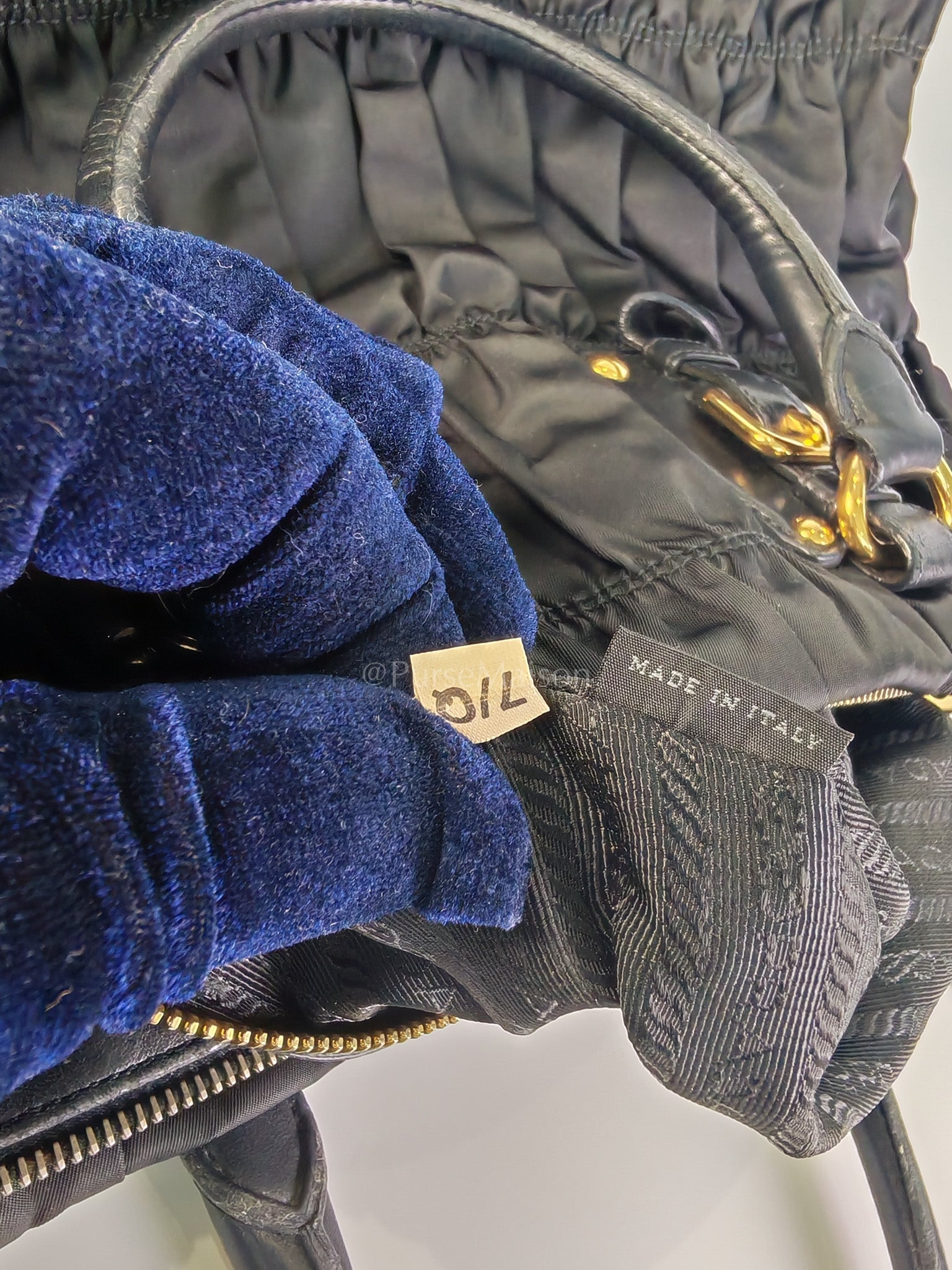 Tessuto Gaufre Two-Way Bag in Noir | Purse Maison Luxury Bags Shop