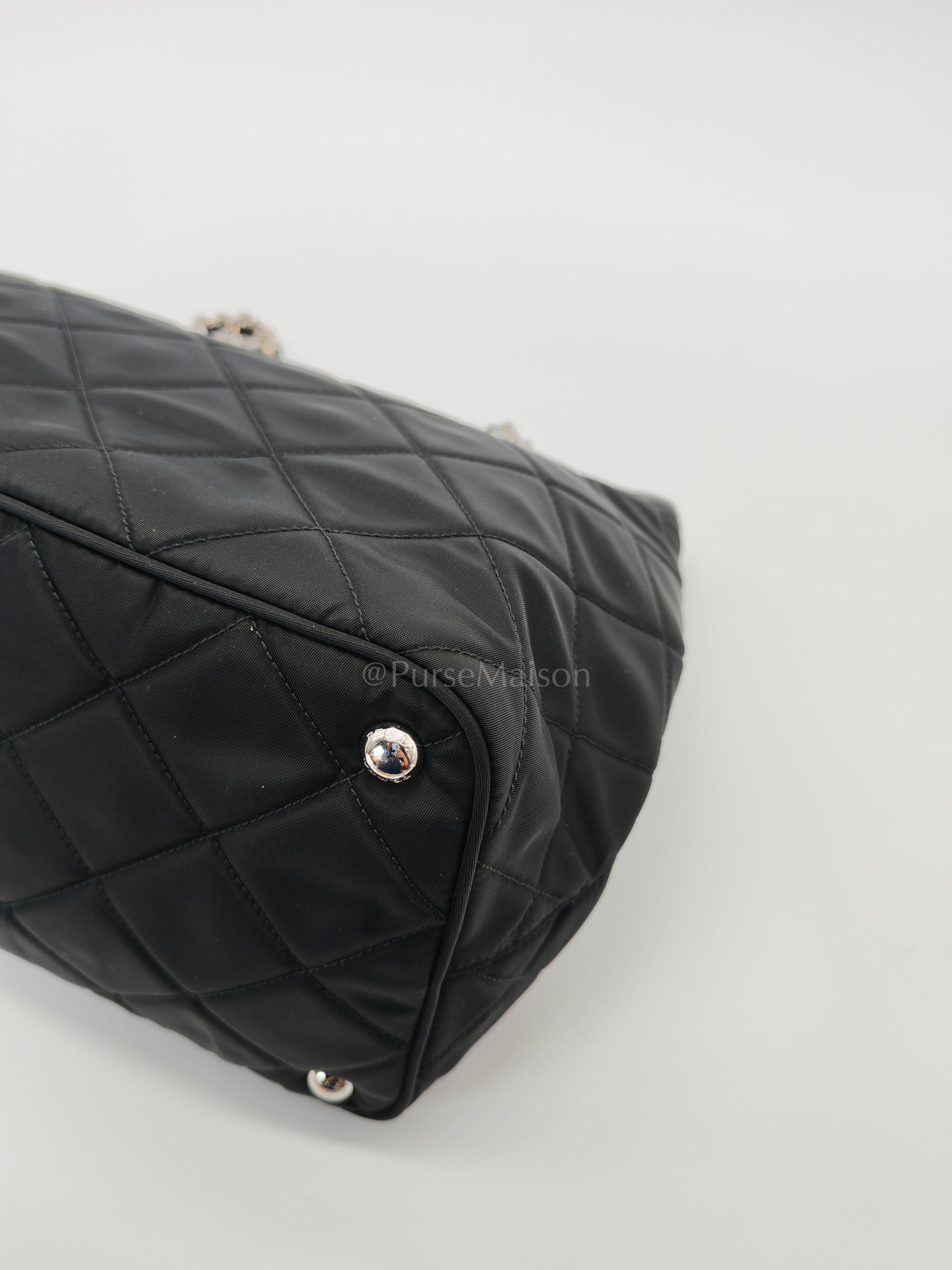 Tessuto Impuntu Black Quilted Nylon Chain Tote Bag | Purse Maison Luxury Bags Shop